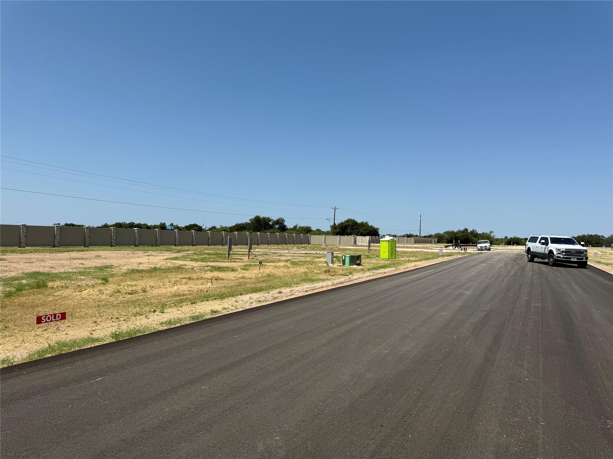 97 Arch Ray Loop, Fredericksburg, TX 78624