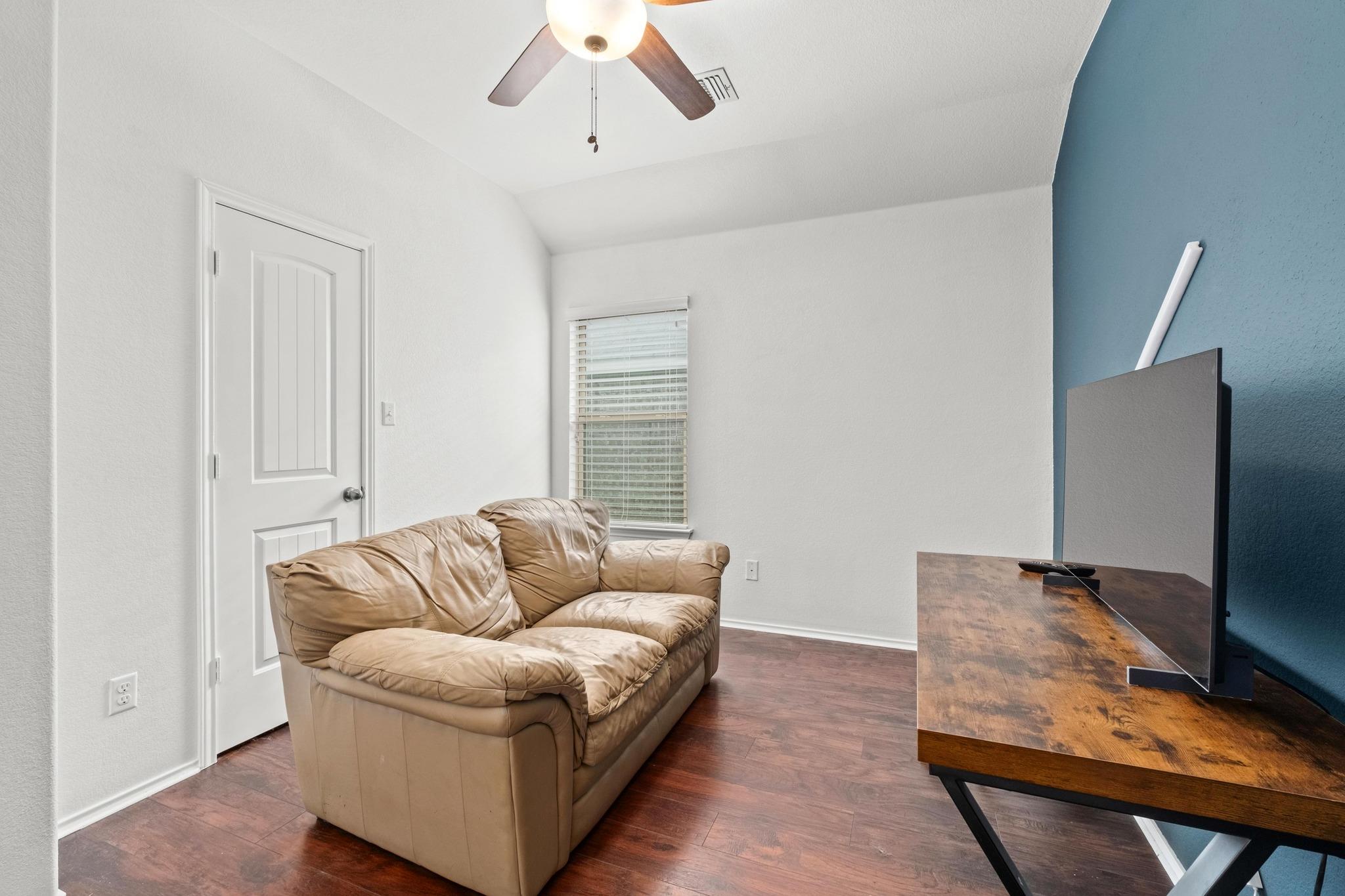 160 Vermilion Marble Trl, Buda, TX 78610