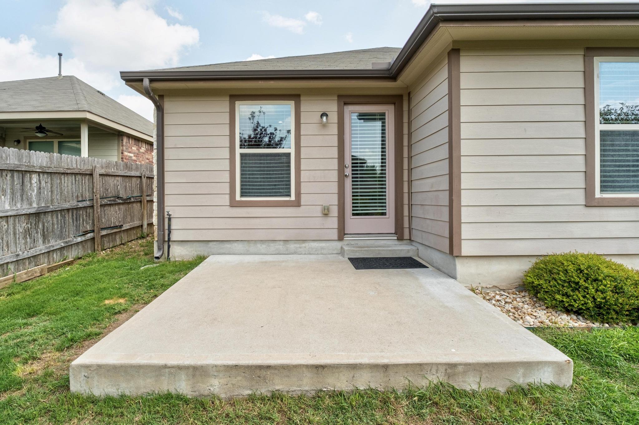 160 Vermilion Marble Trl, Buda, TX 78610