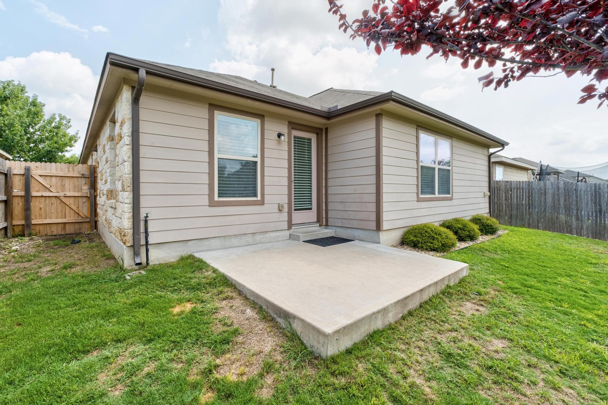 160 Vermilion Marble Trl, Buda, TX 78610