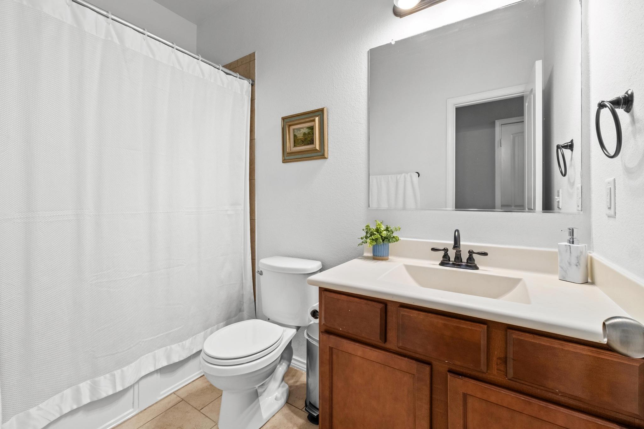 160 Vermilion Marble Trl, Buda, TX 78610