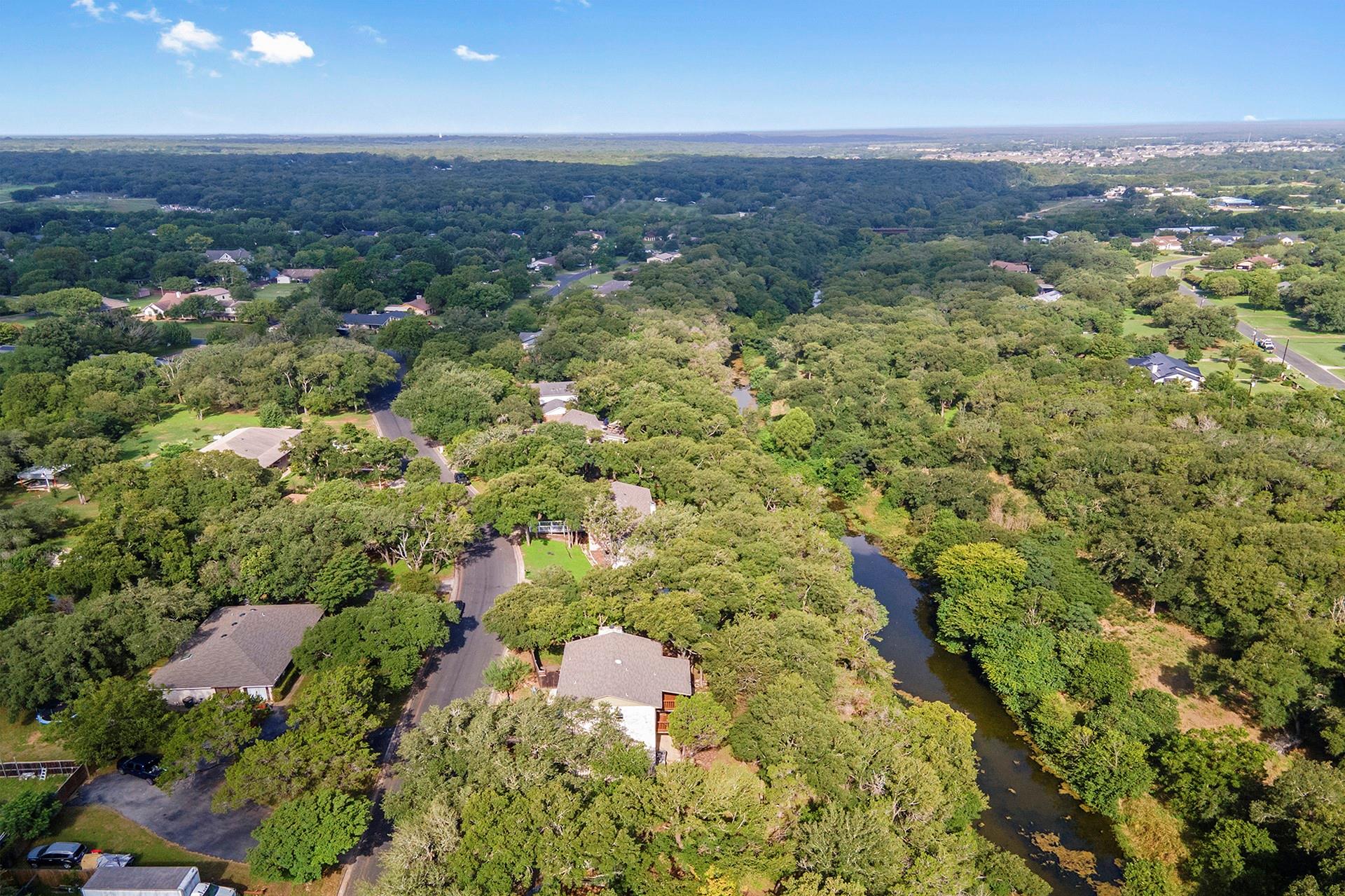 402 Bear Canyon Dr, Manchaca, TX 78652