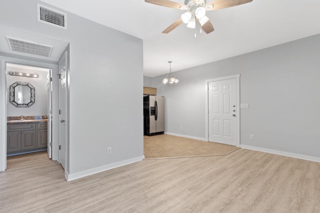 2106 Cullen Ave # 206, Austin, TX 78757