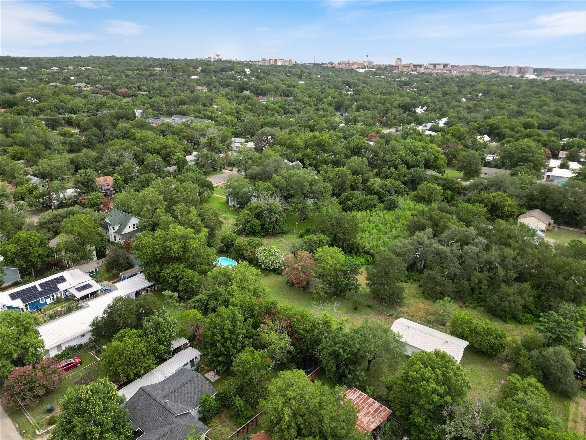 1253 W San Antonio St, San Marcos, TX 78666