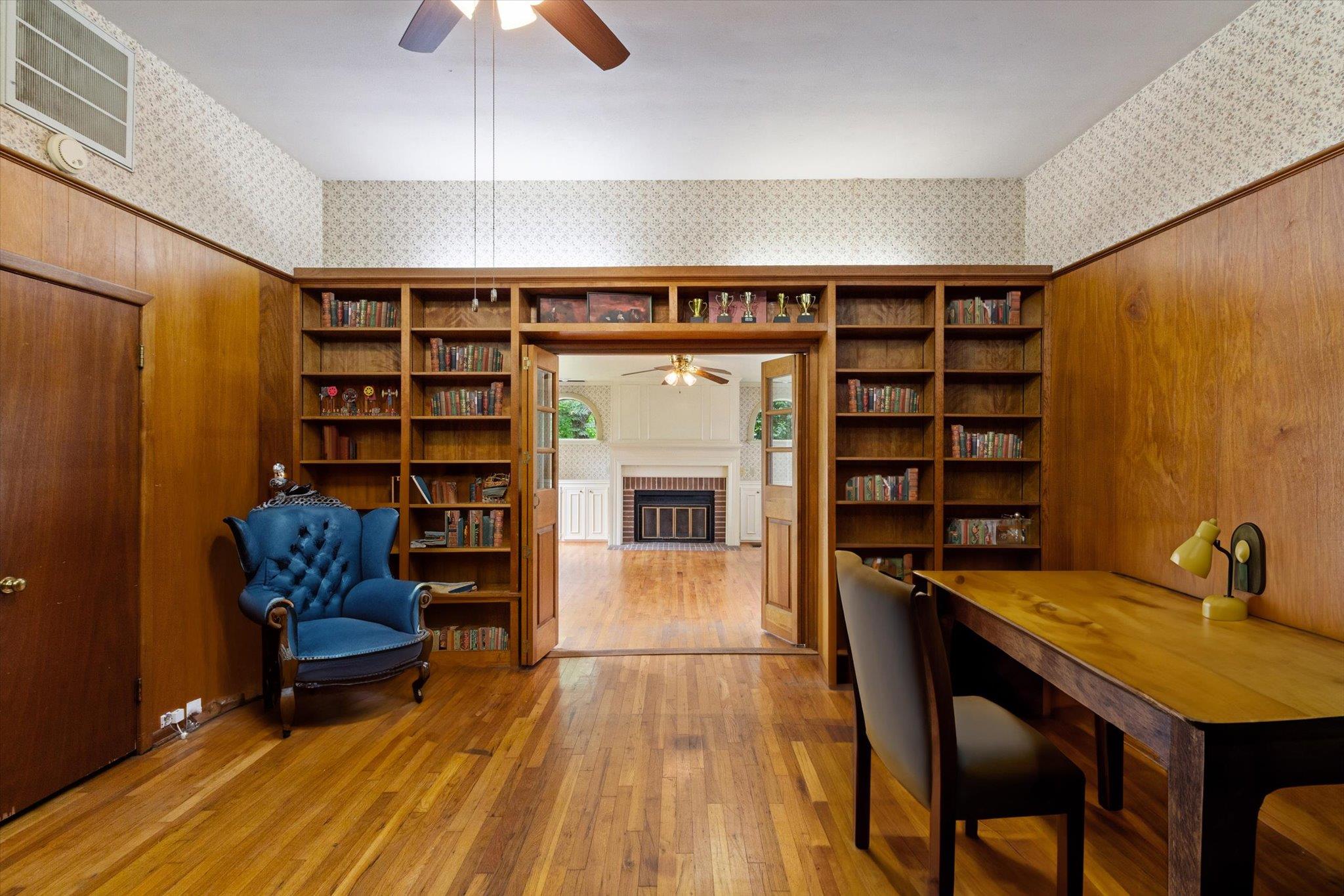 1253 W San Antonio St, San Marcos, TX 78666