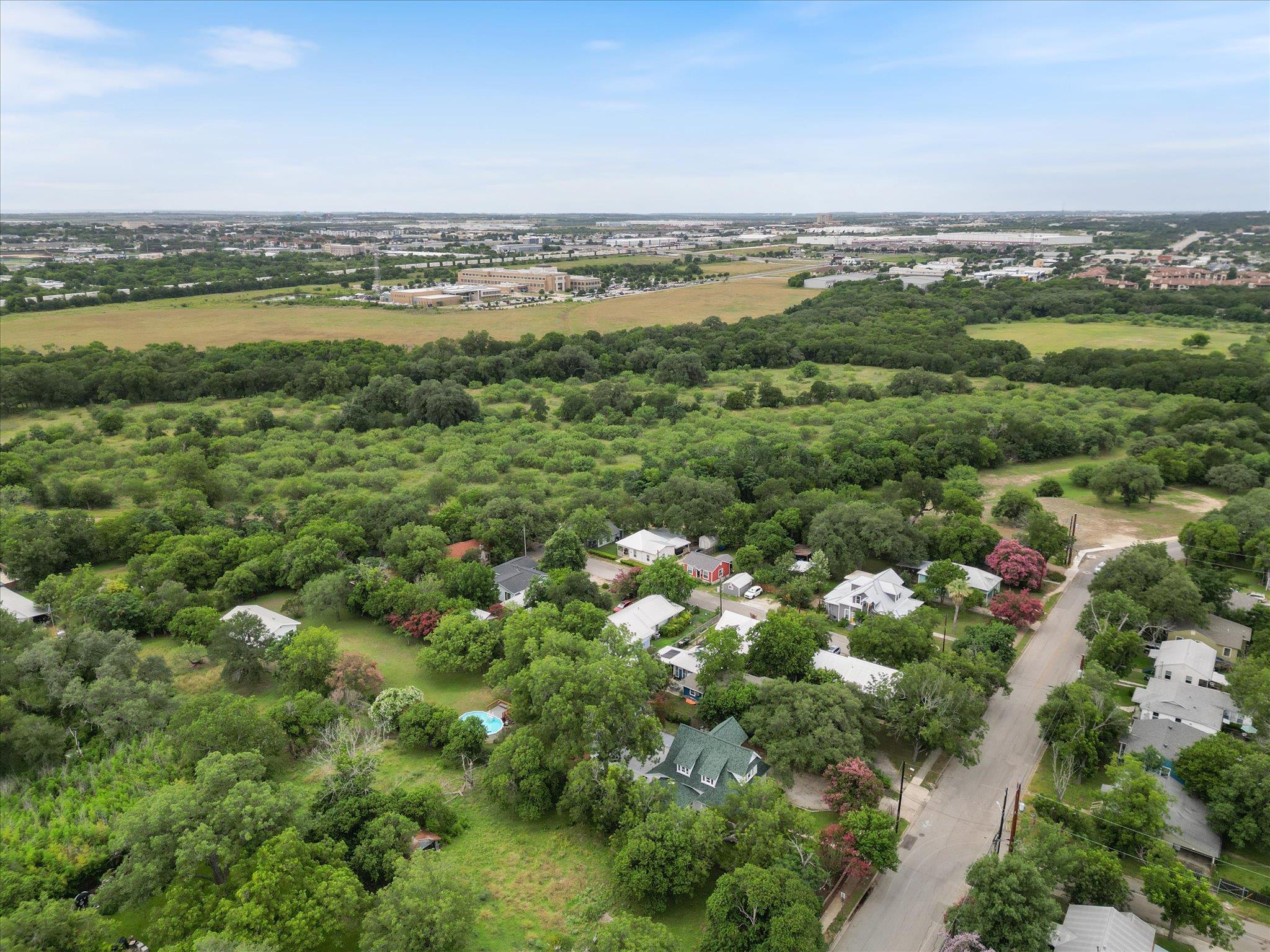 1253 W San Antonio St, San Marcos, TX 78666