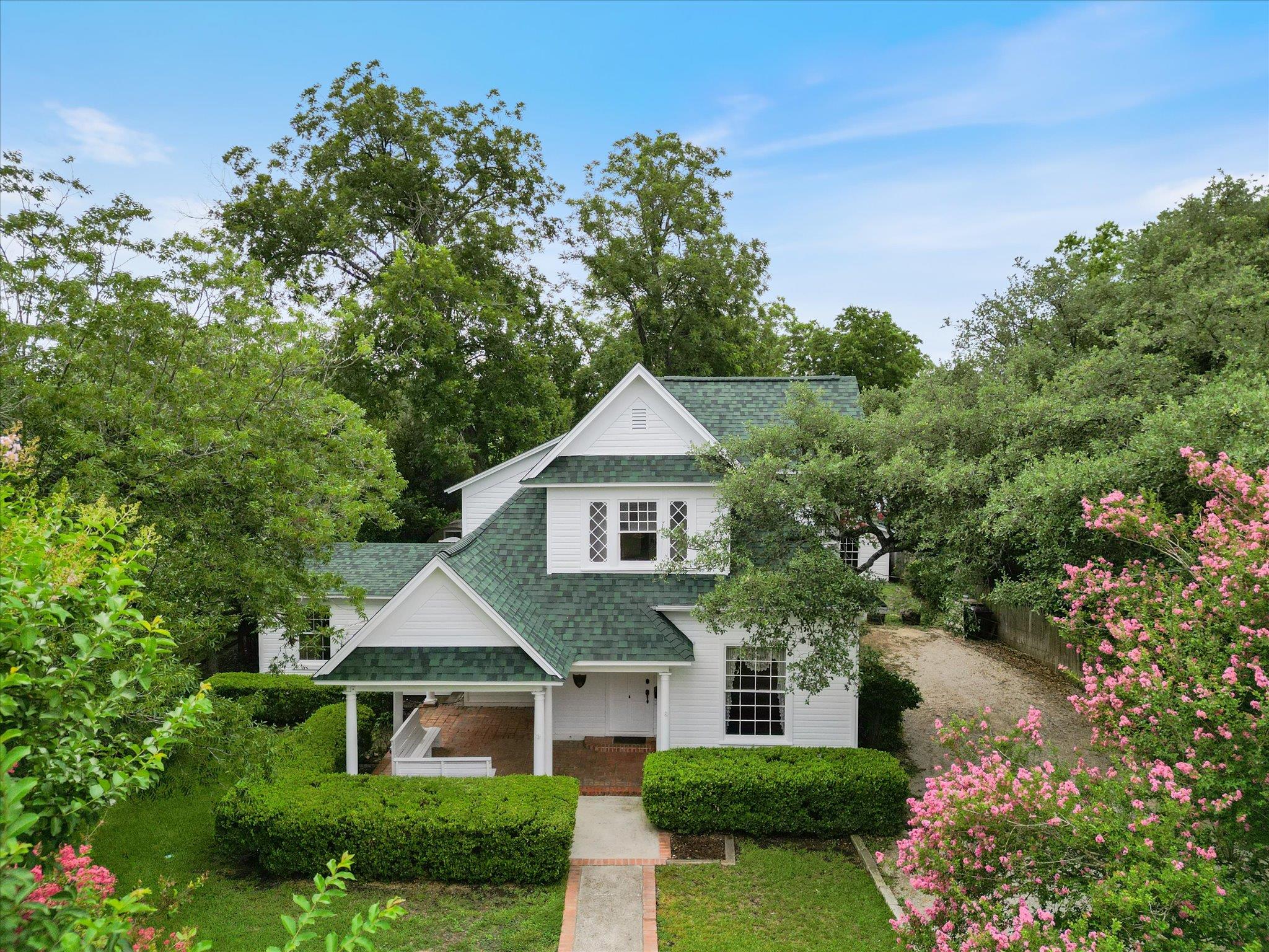 1253 W San Antonio St, San Marcos, TX 78666