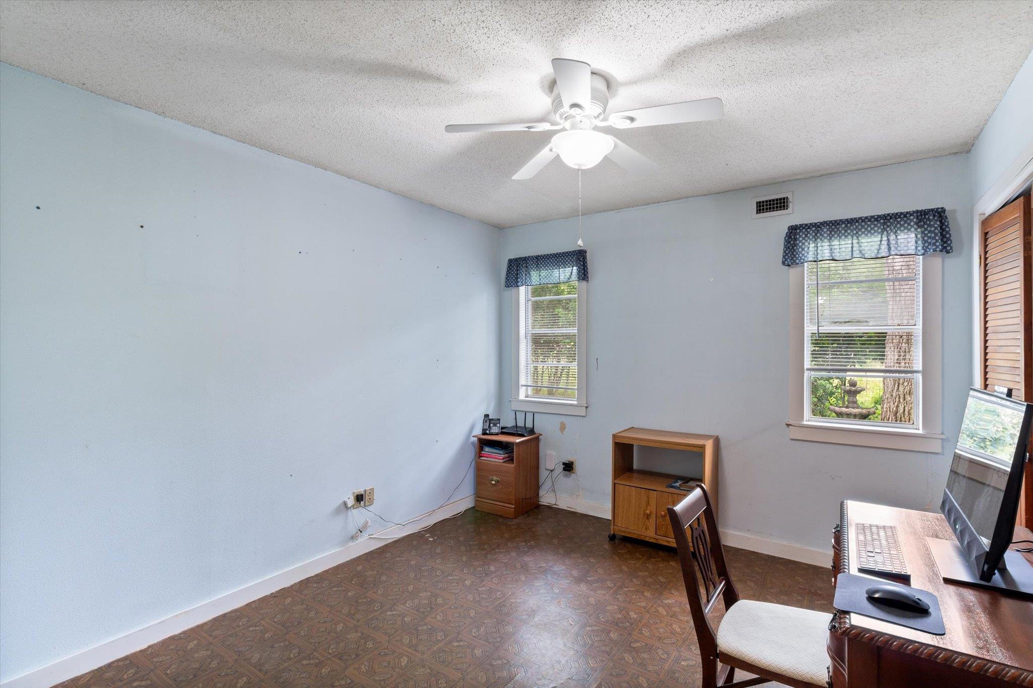 1253 W San Antonio St, San Marcos, TX 78666