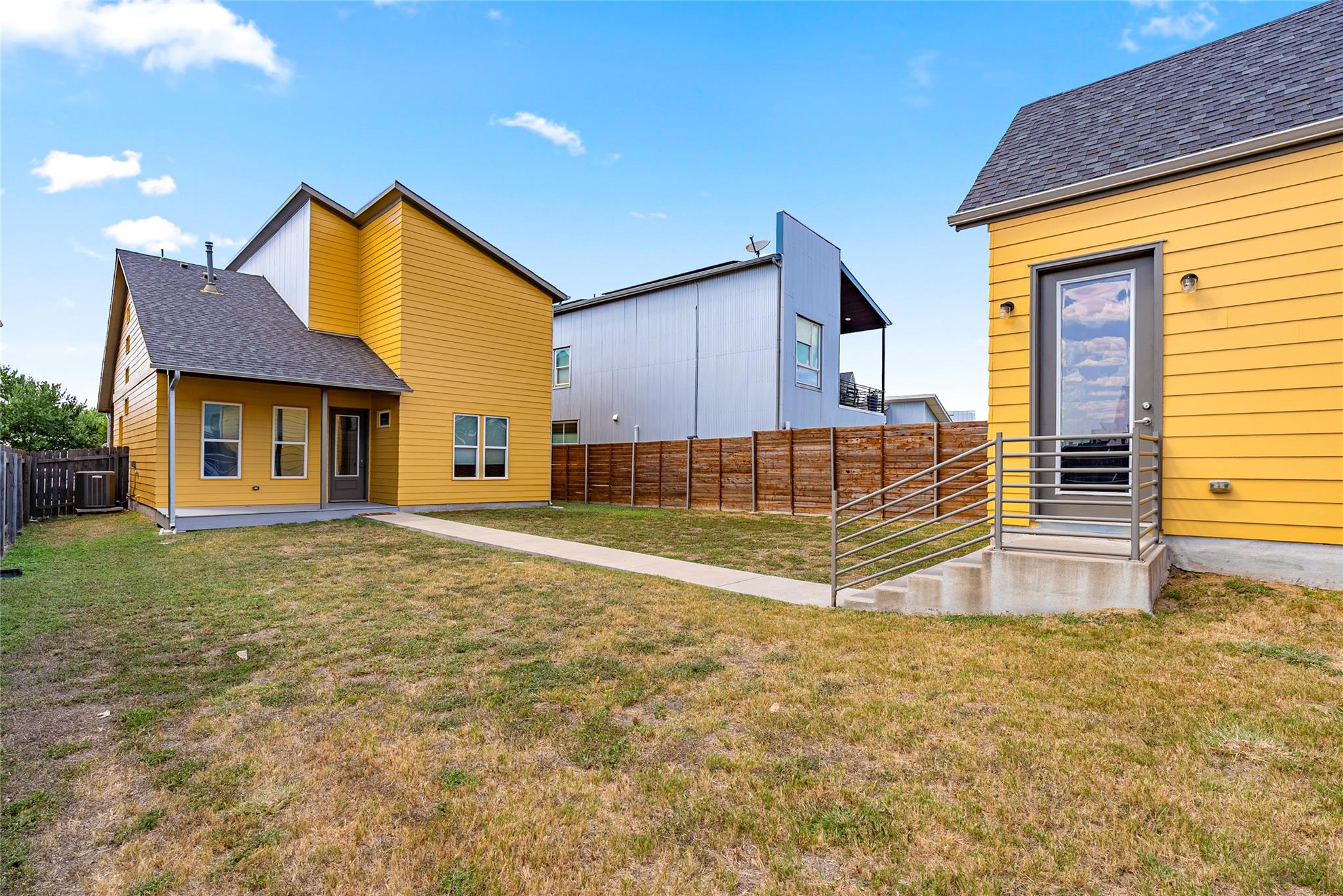 5825 Pinon Vista Dr, Austin, TX 78724