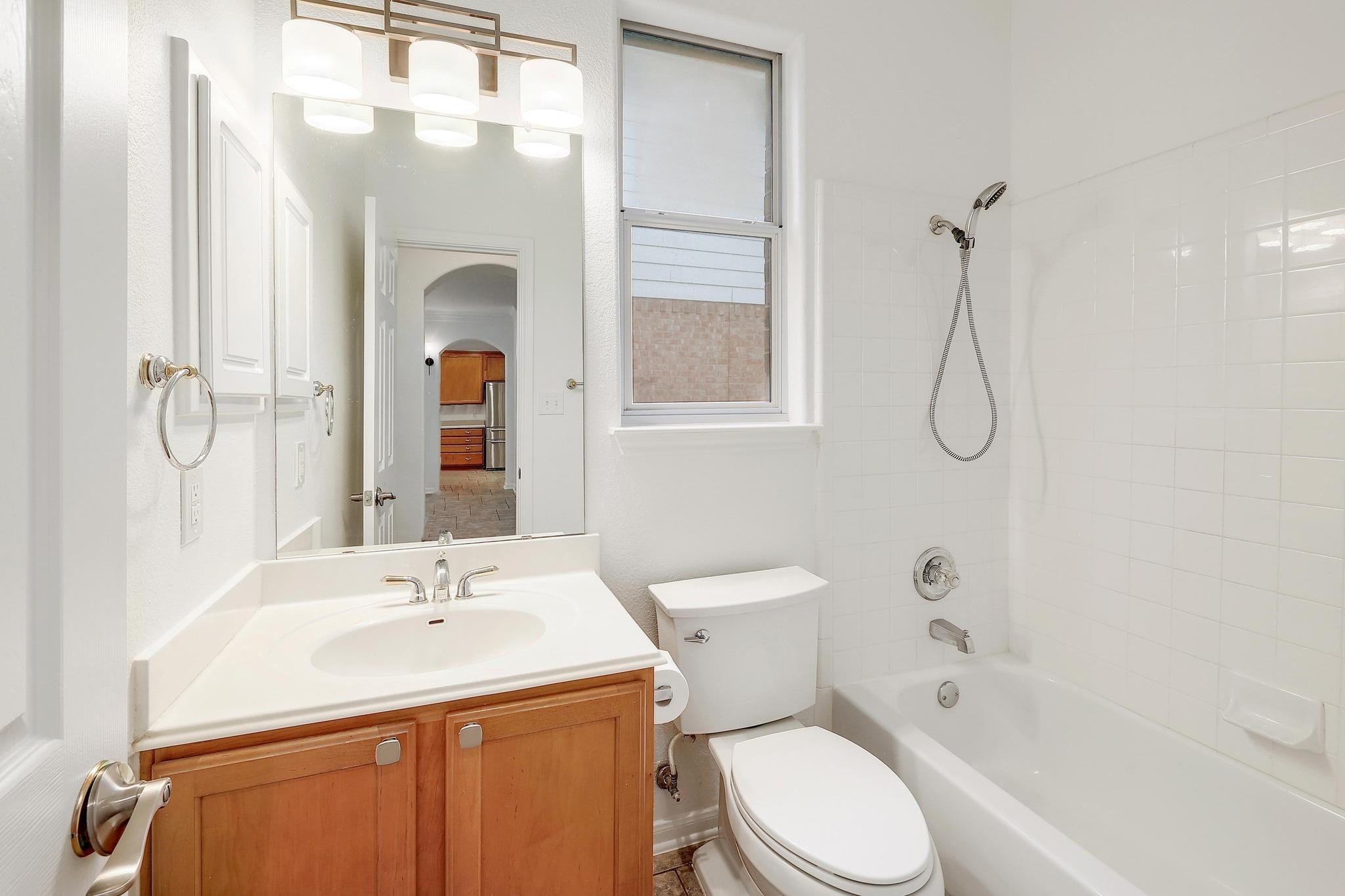 13517 Campesina Dr, Austin, TX 78727