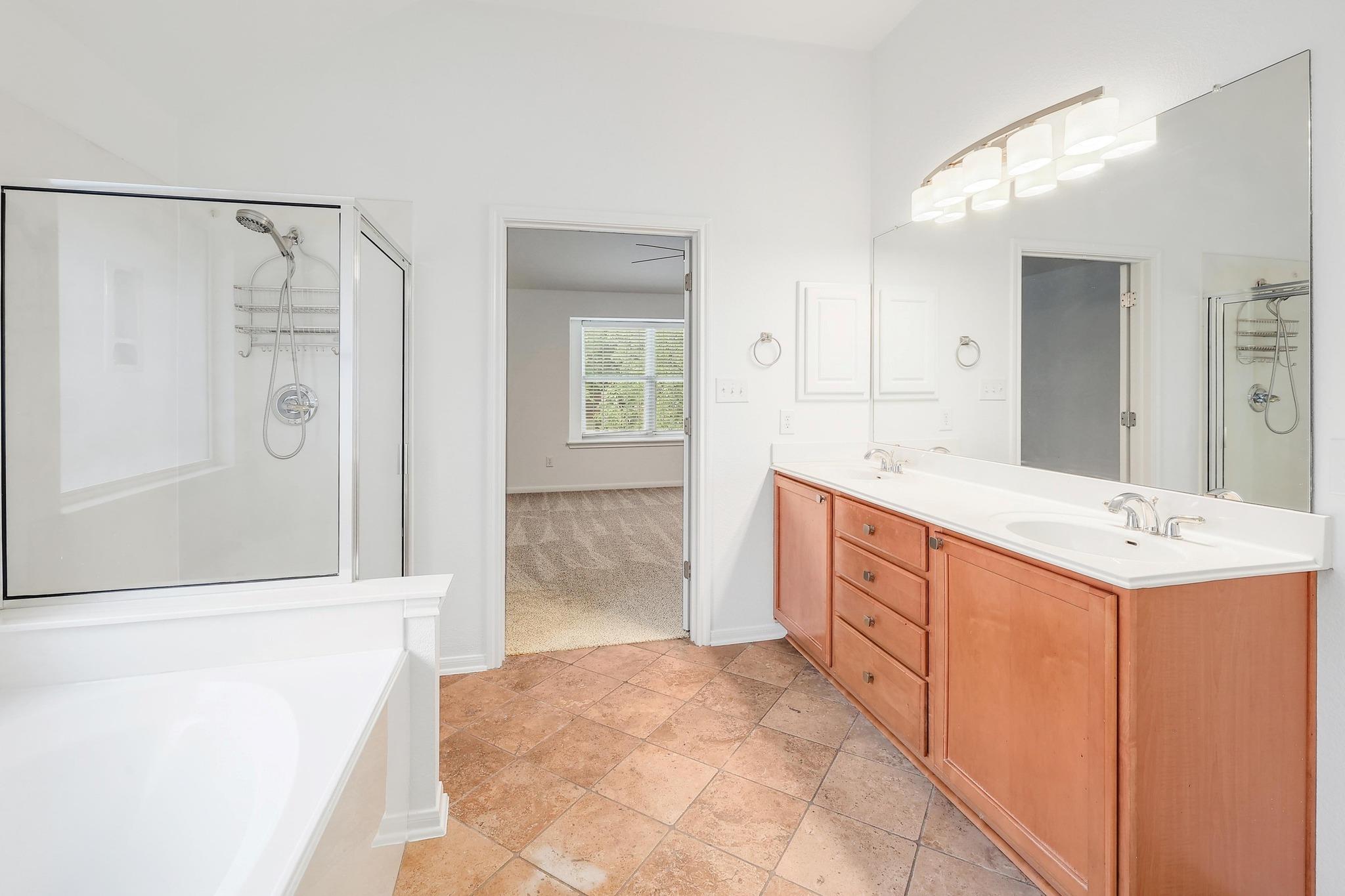 13517 Campesina Dr, Austin, TX 78727