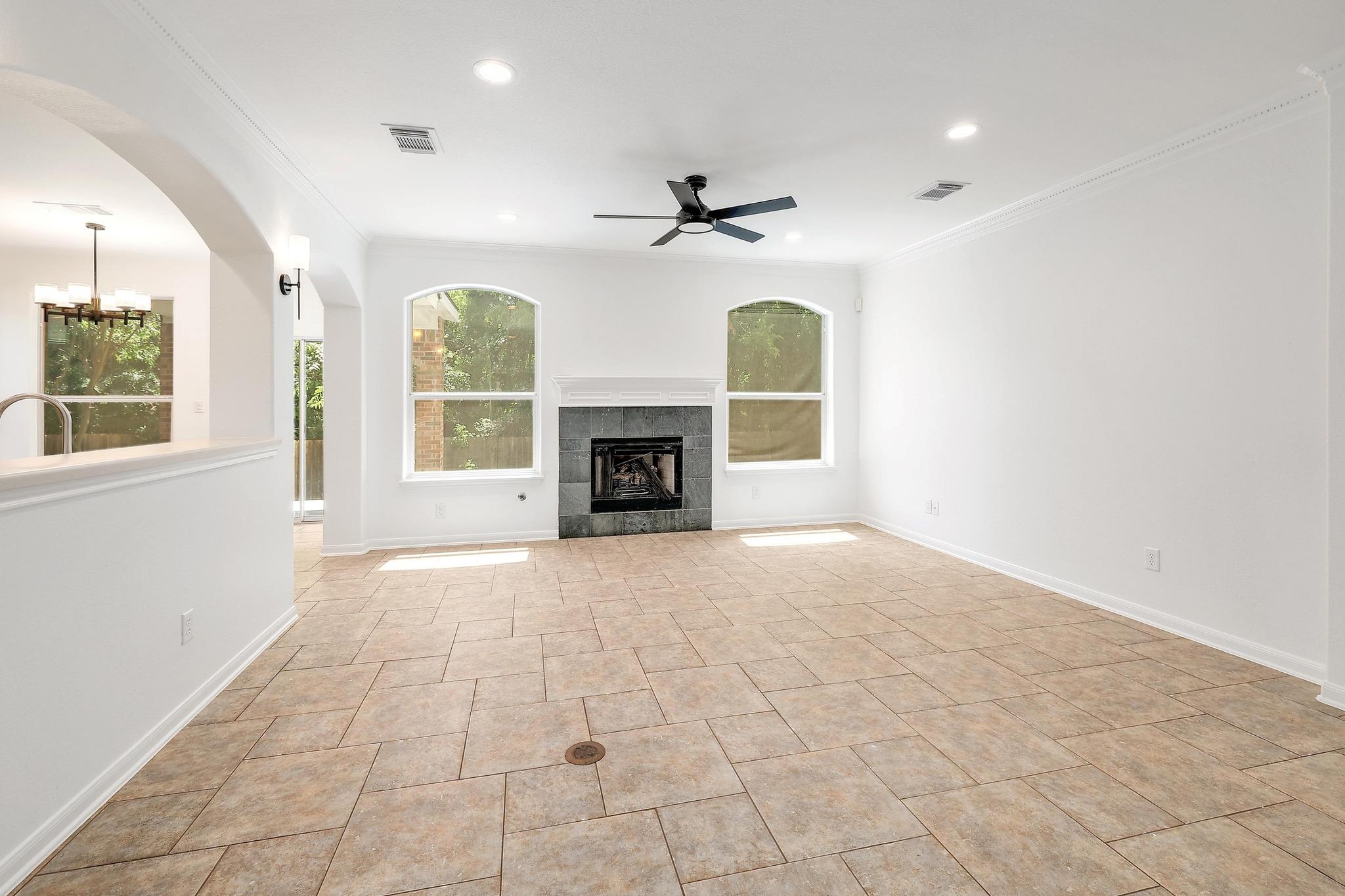 13517 Campesina Dr, Austin, TX 78727