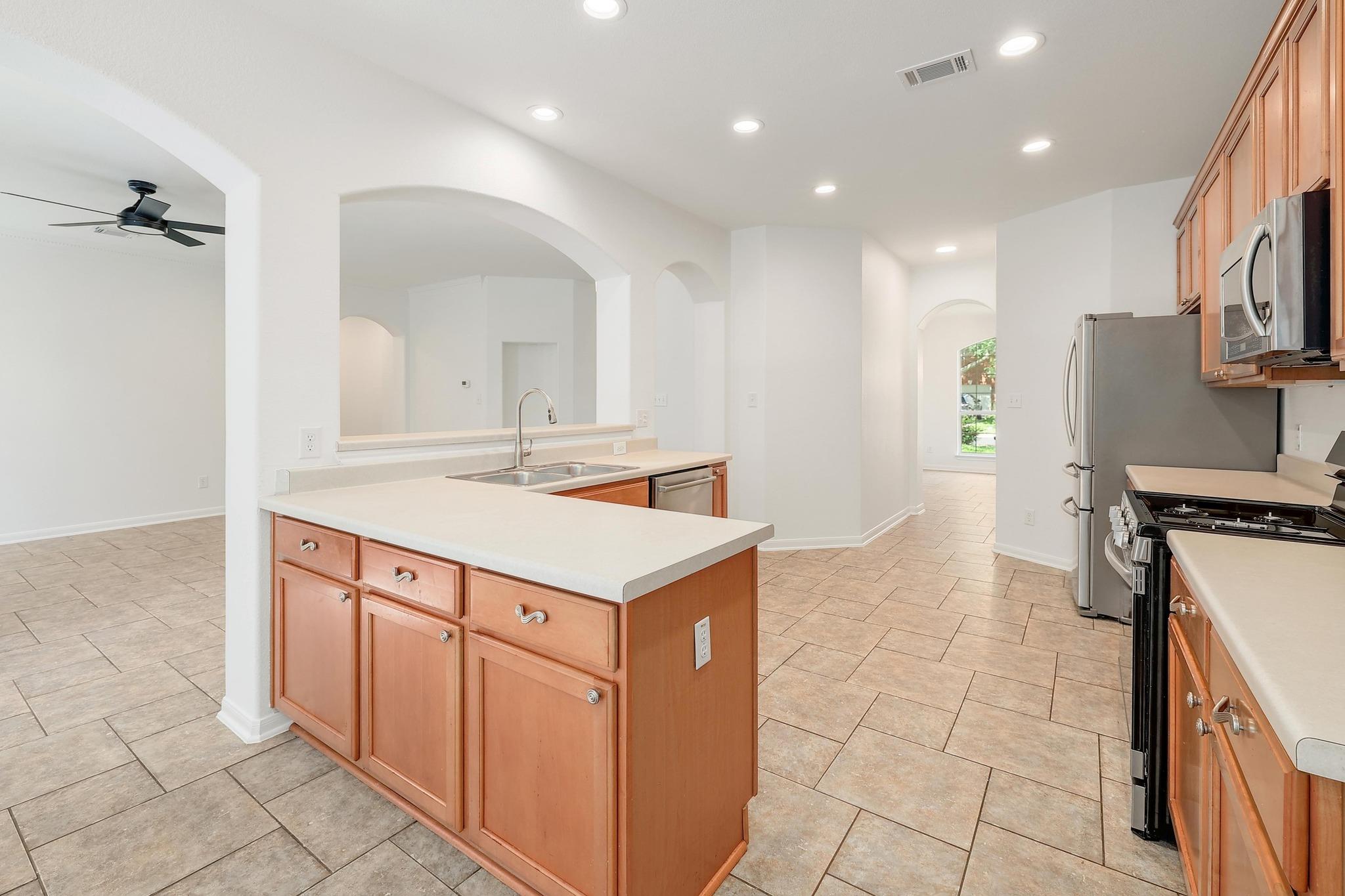 13517 Campesina Dr, Austin, TX 78727
