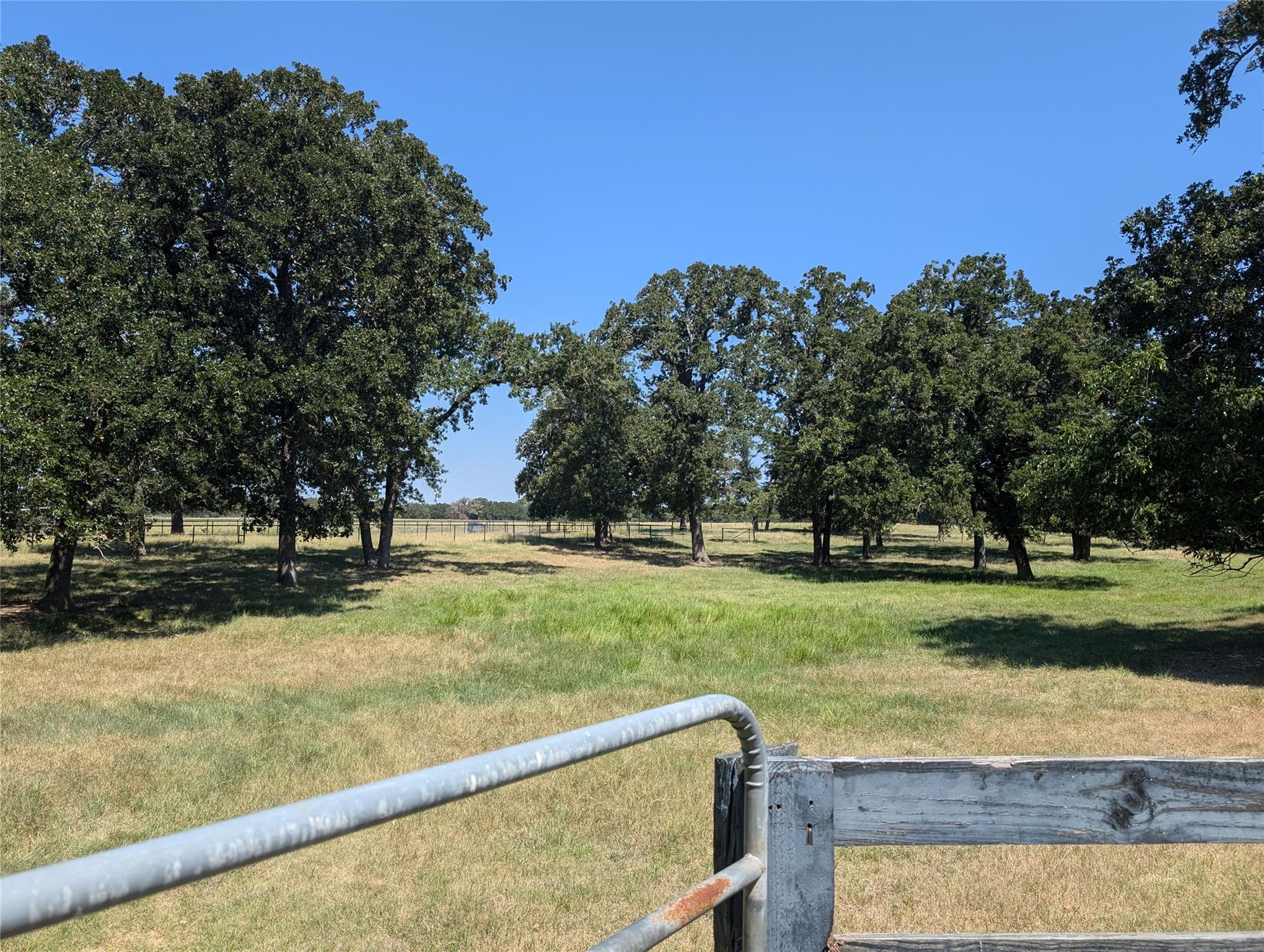1111 E 3rd St, Rockdale, TX 76567