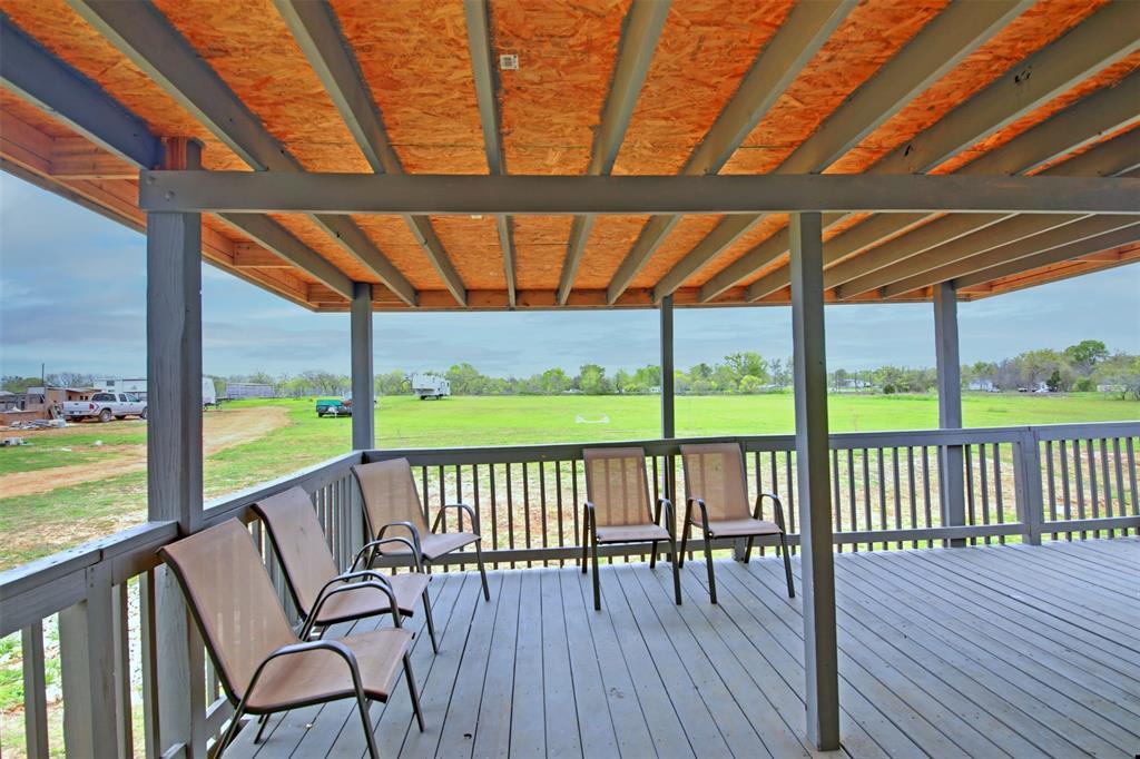 690 Casen St, Dale, TX 78616