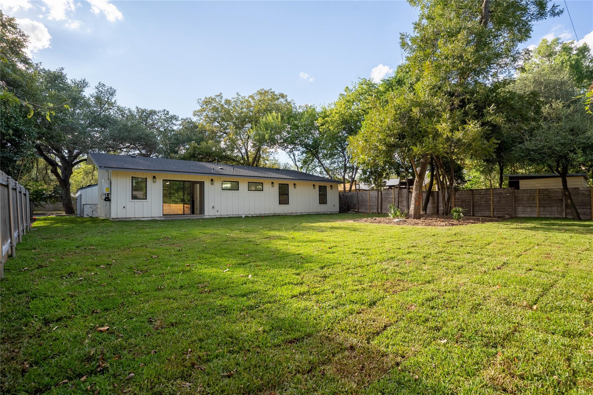 6103 Belfast Dr, Austin, TX 78723