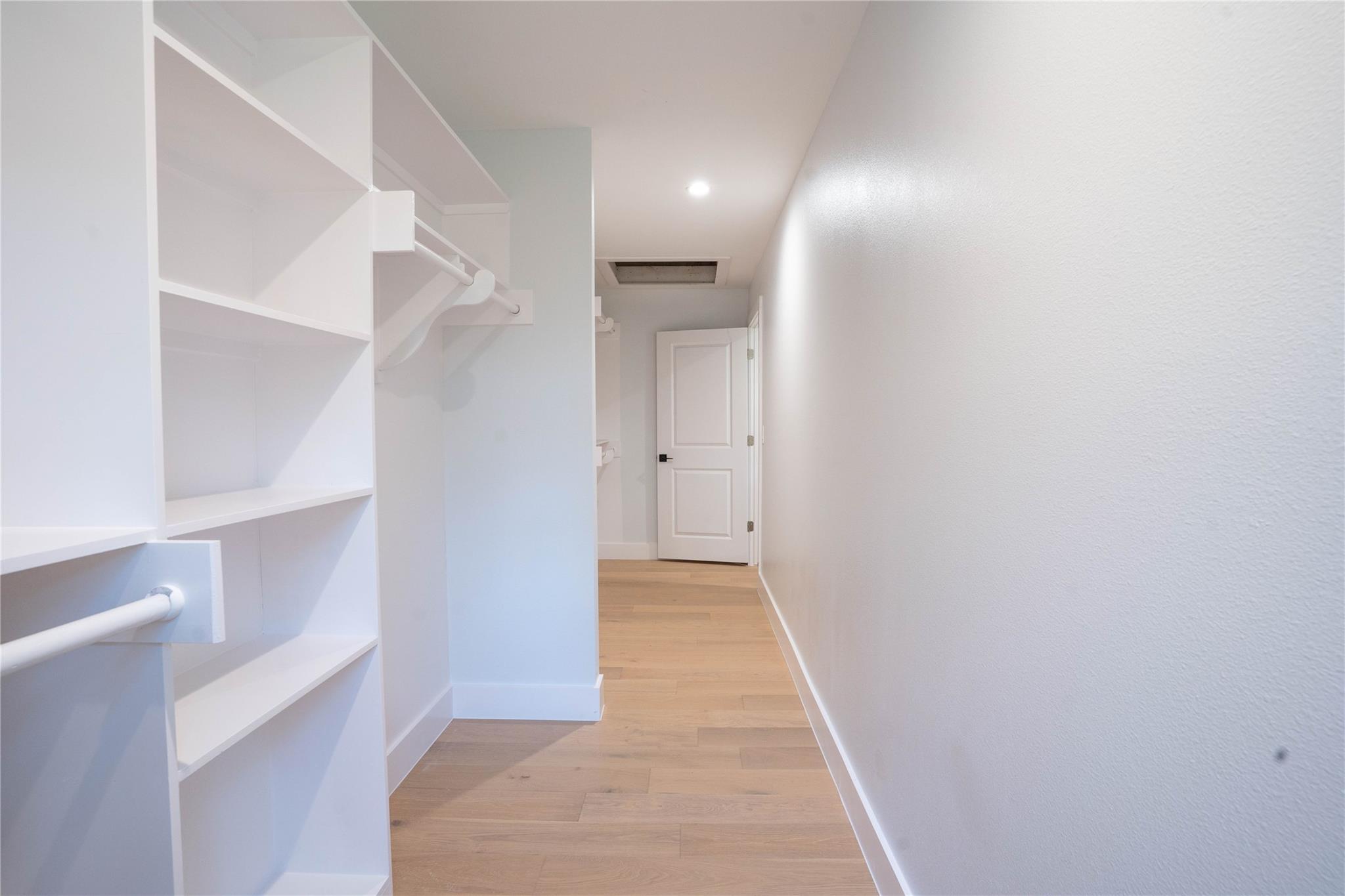 6103 Belfast Dr, Austin, TX 78723