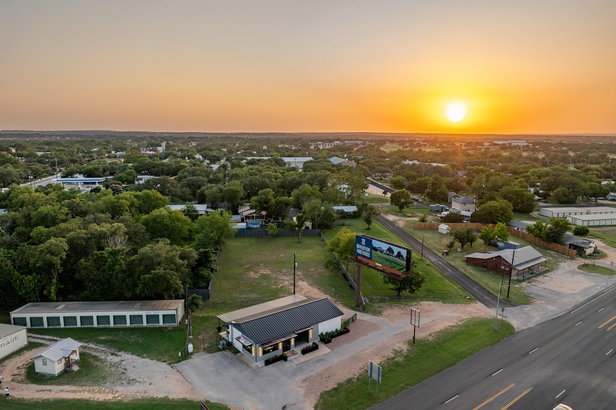105 US HWY 281 N, Johnson City, TX 78636