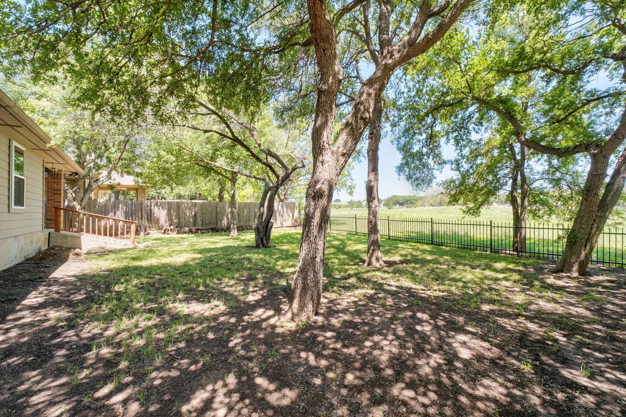 128 Clarence Ct, Buda, TX 78610