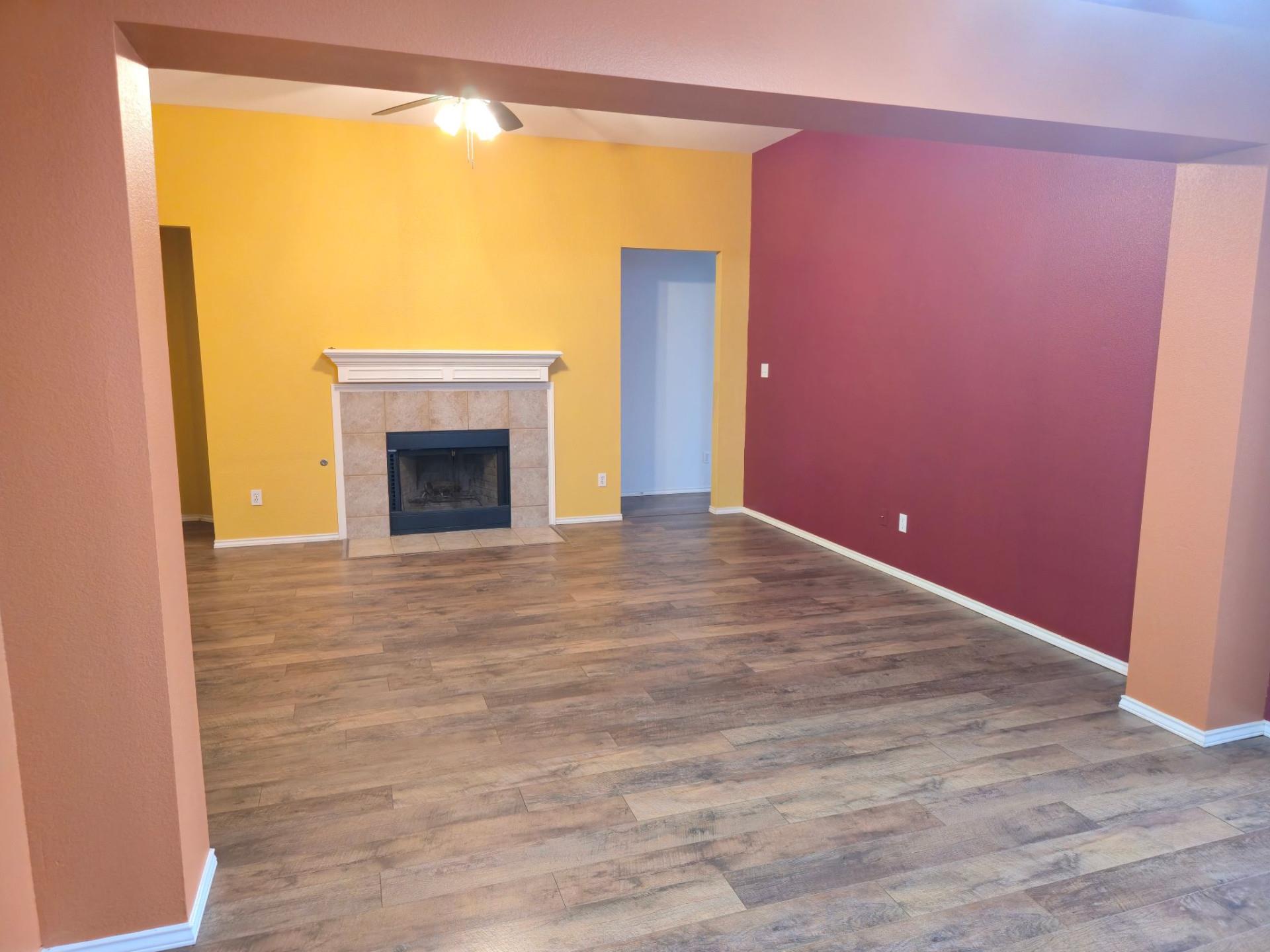 211 Valley Run Trl, Elgin, TX 78621