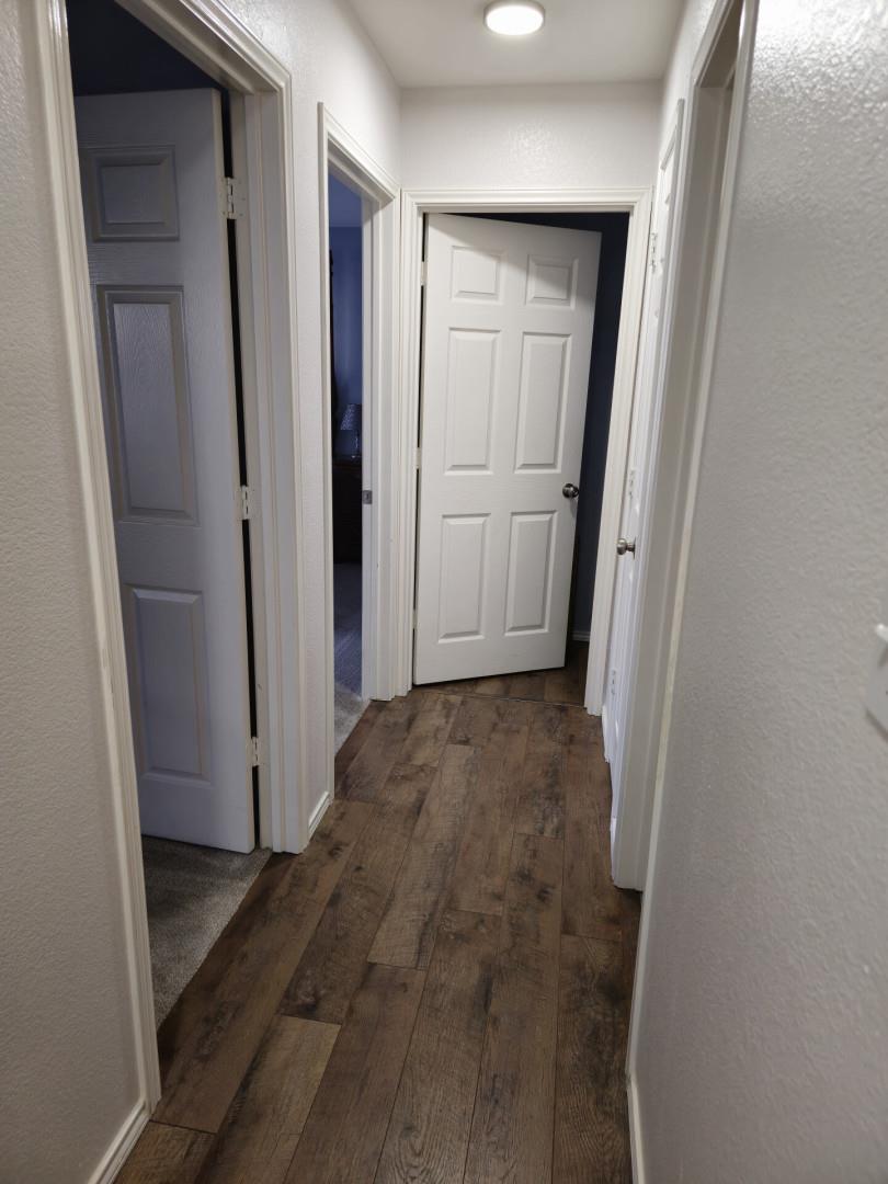 211 Valley Run Trl, Elgin, TX 78621