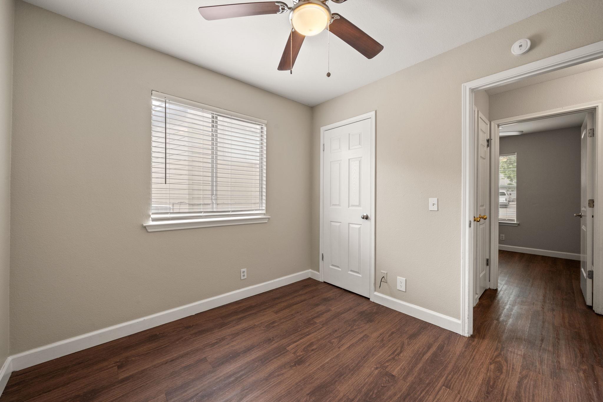 4904 Gnarled Oak Cv, Austin, TX 78744