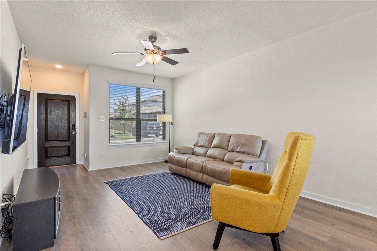 2500 Forest Creek Dr # 703, Round Rock, TX 78665