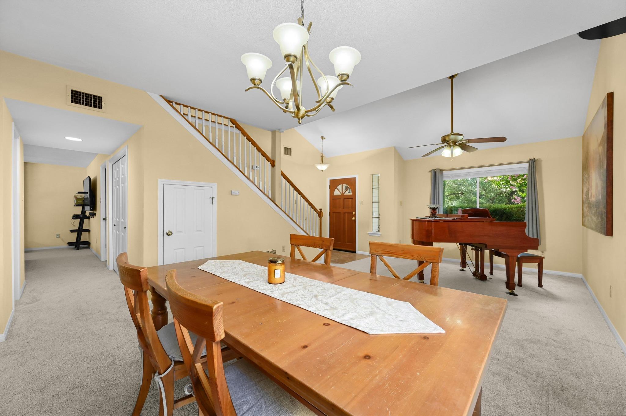 6712 Shiner St, Austin, TX 78729