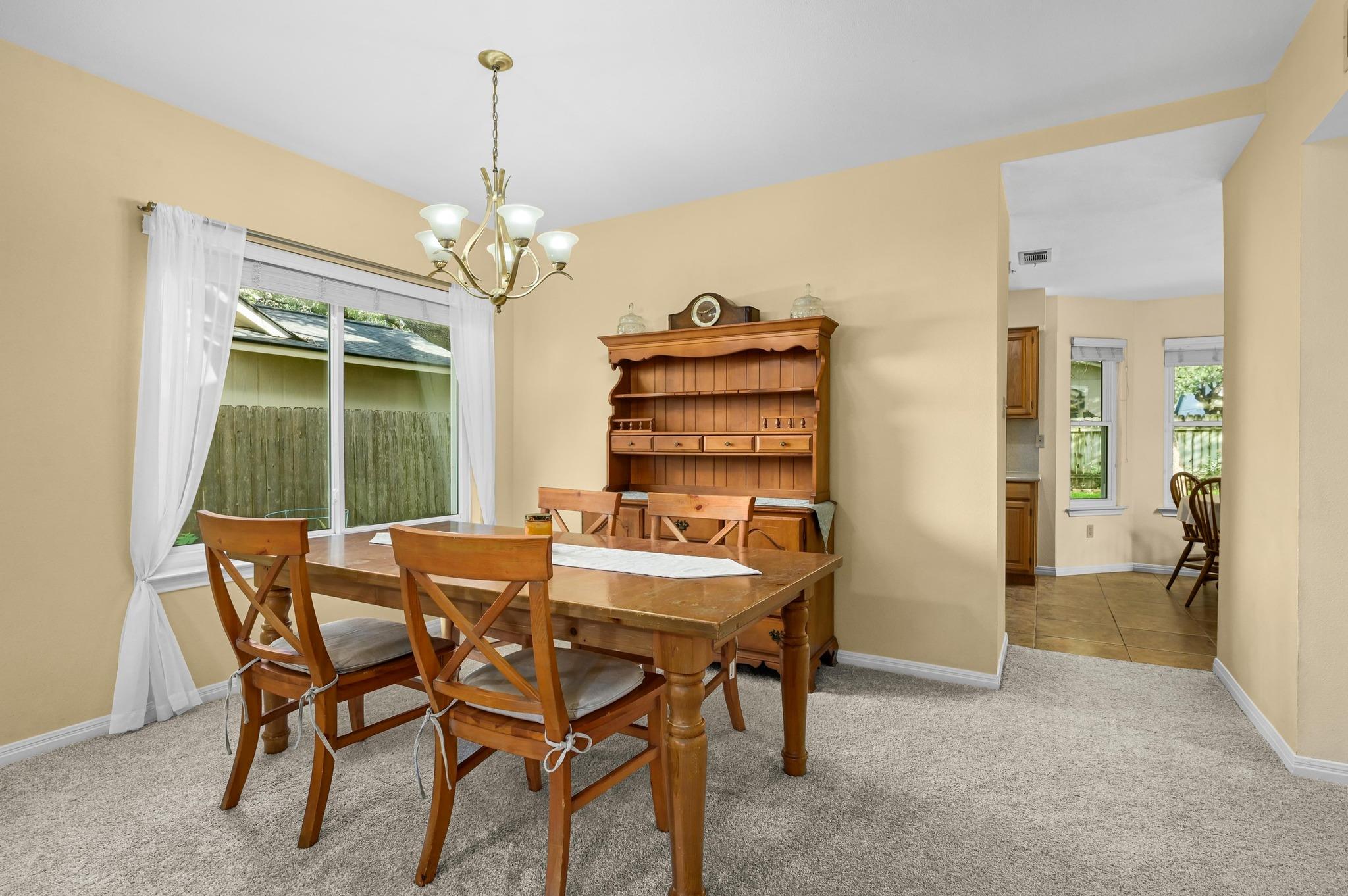 6712 Shiner St, Austin, TX 78729