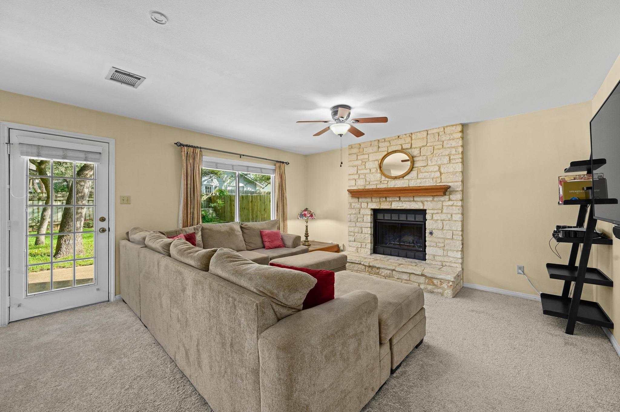 6712 Shiner St, Austin, TX 78729