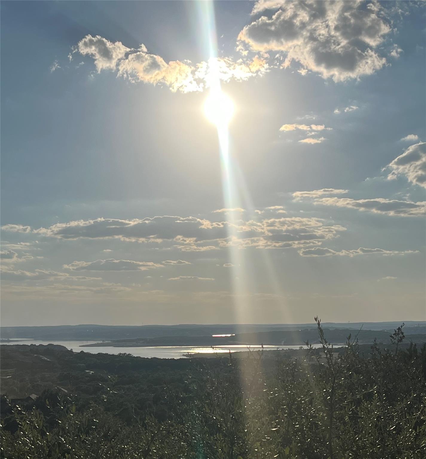 633 Flaman Rd, Canyon Lake, TX 78133