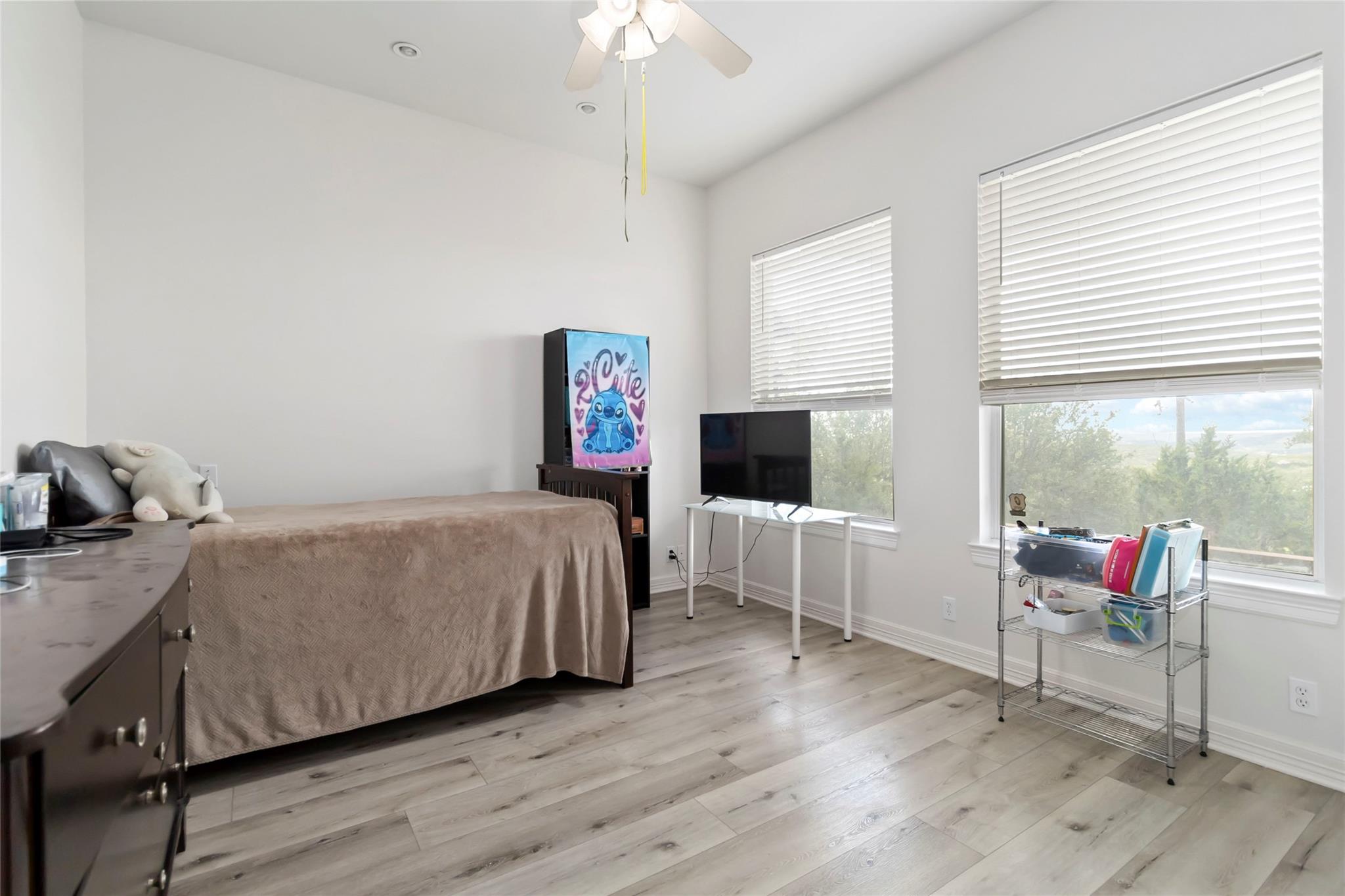 633 Flaman Rd, Canyon Lake, TX 78133