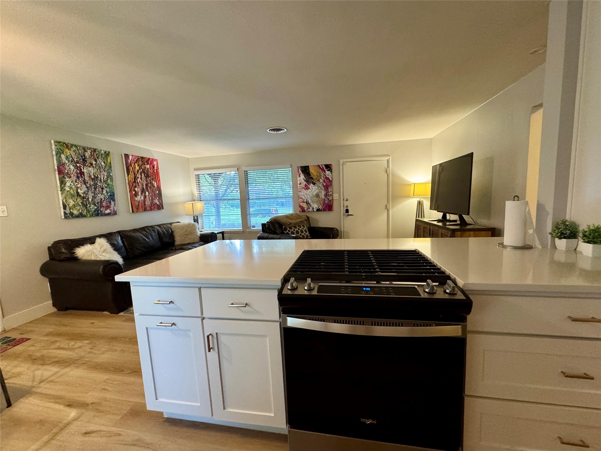 6406 Kenilworth Dr, Austin, TX 78723