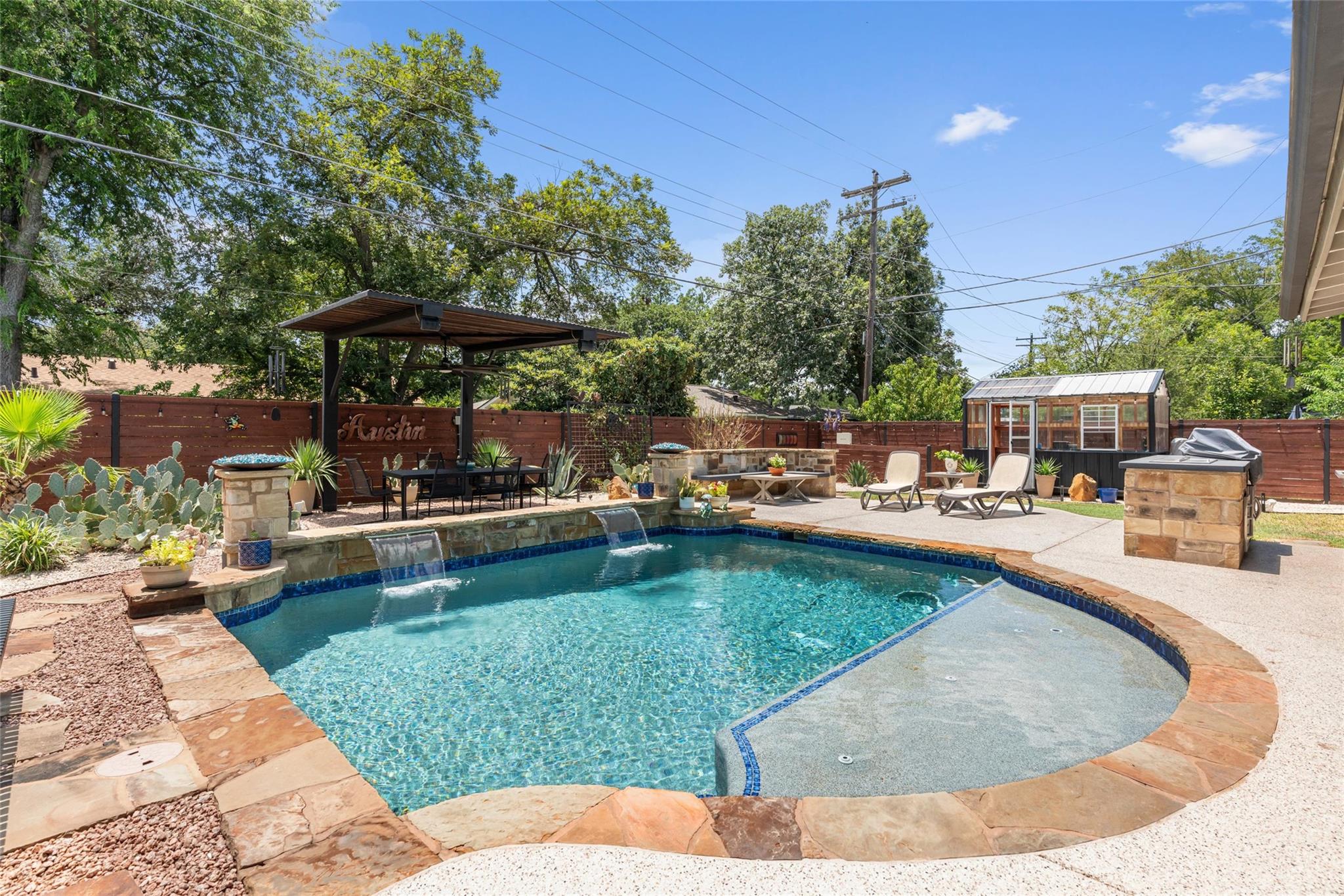 1911 Ohlen Rd, Austin, TX 78757