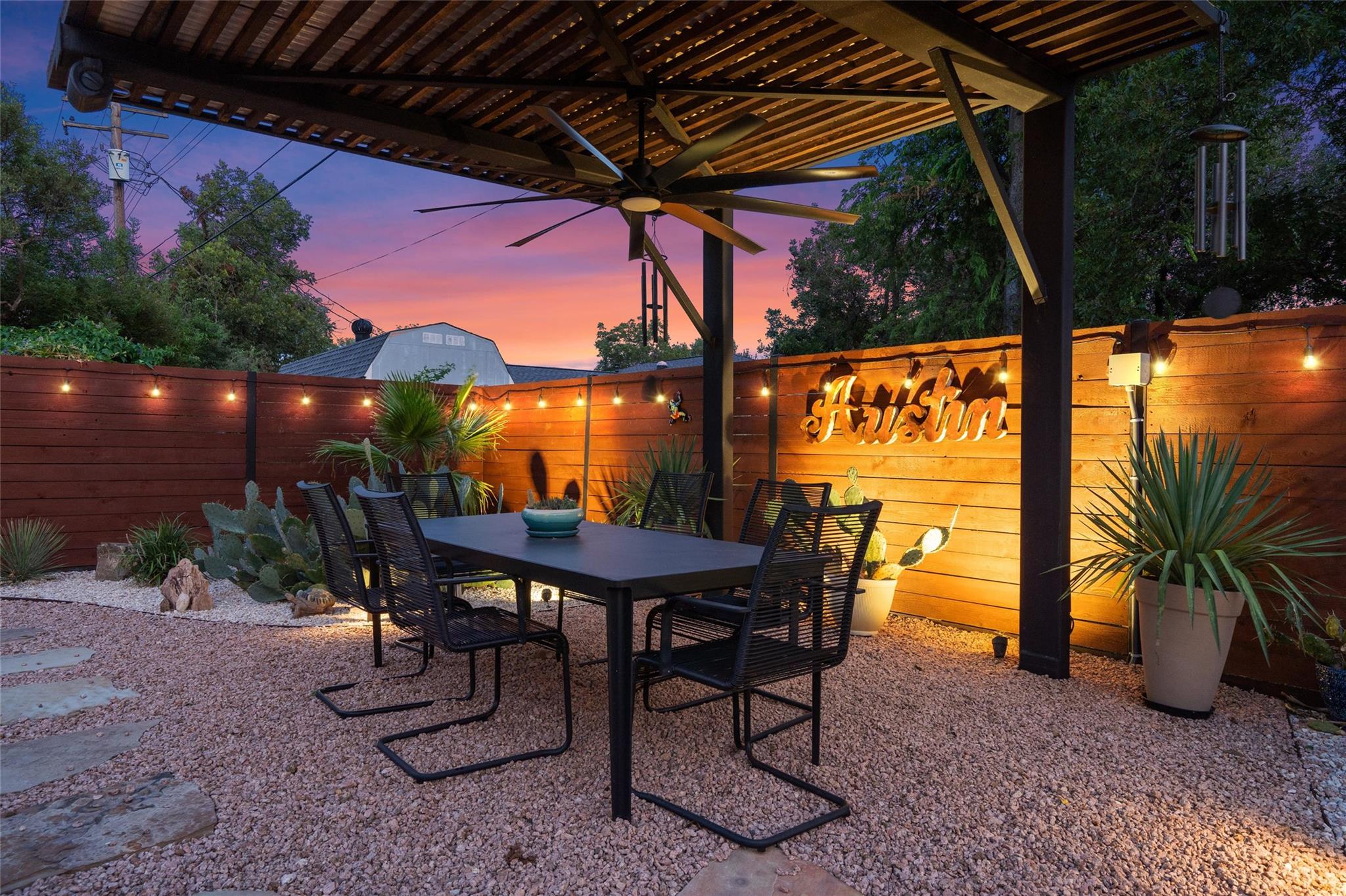 1911 Ohlen Rd, Austin, TX 78757