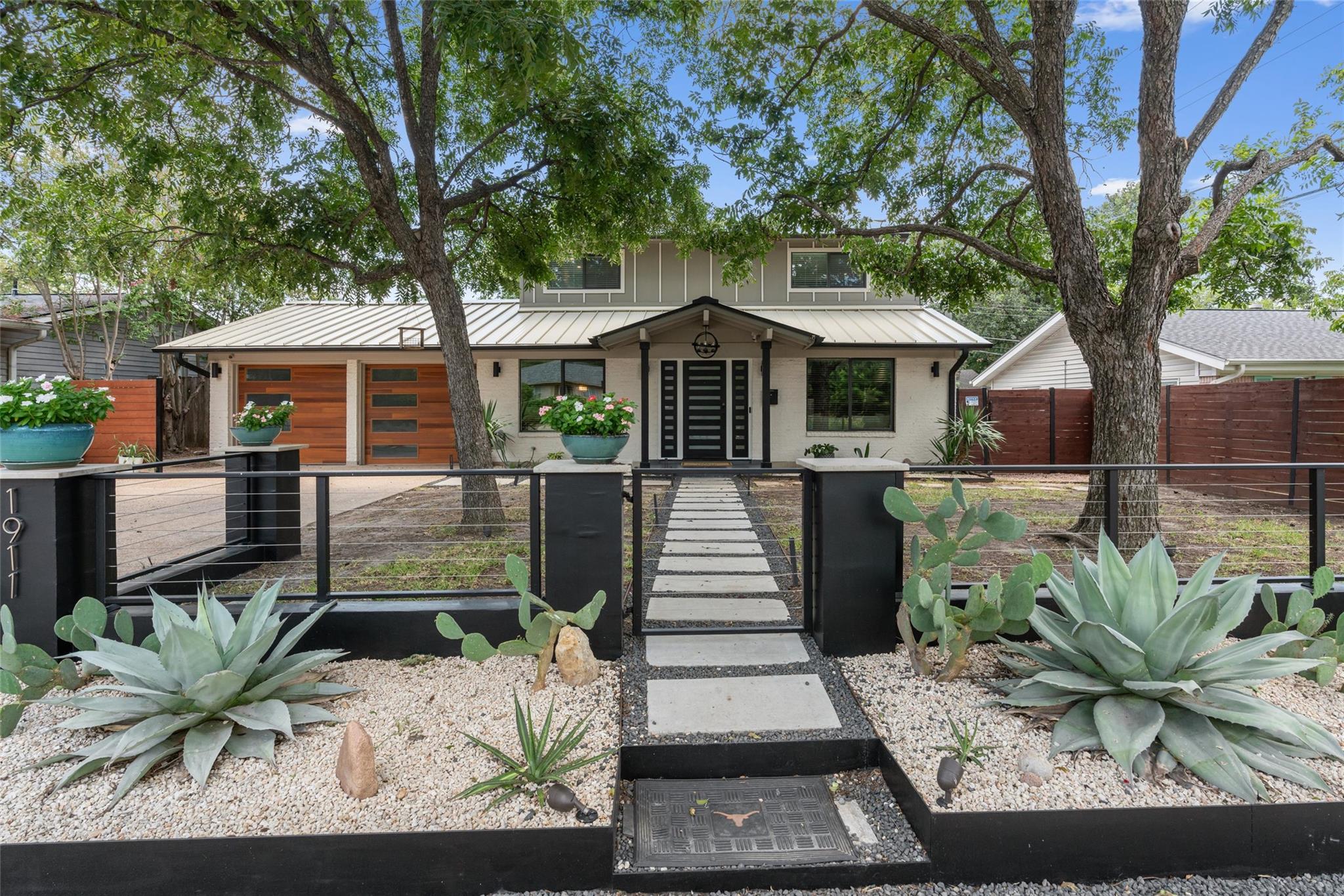 1911 Ohlen Rd, Austin, TX 78757