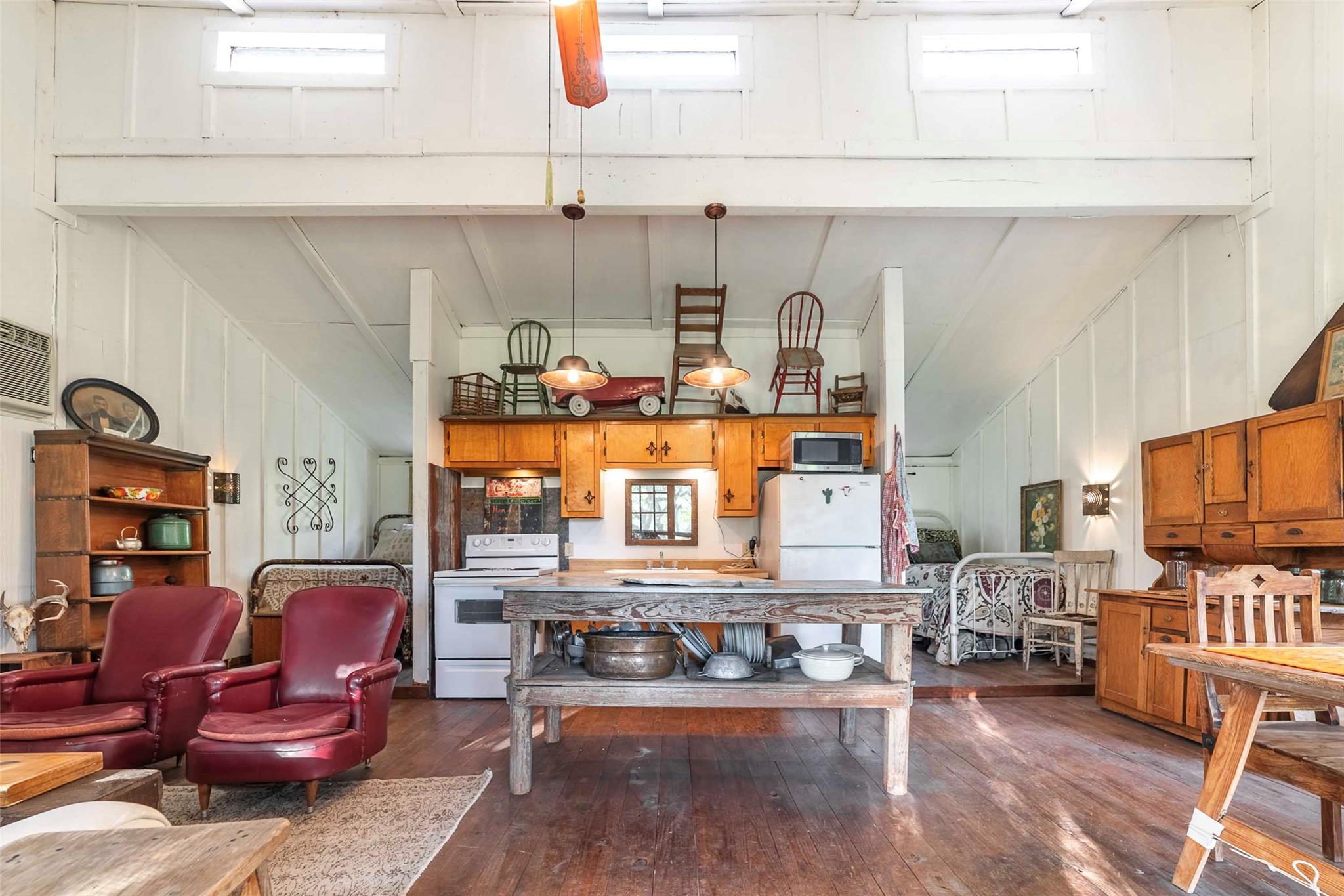 12175 N US Hwy 183, Florence, TX 76527