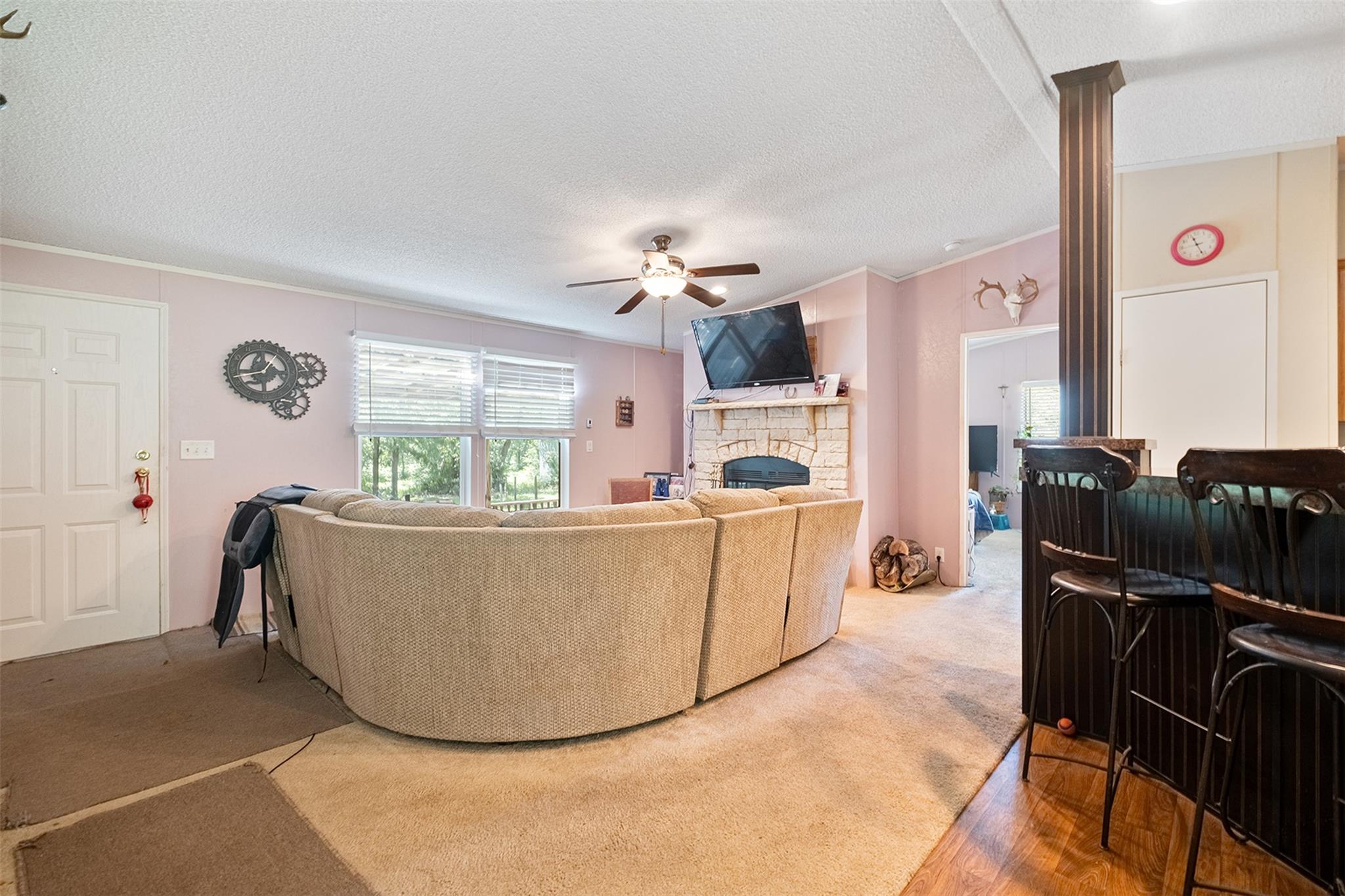 1231 Peach Creek Rd, Waelder, TX 78959
