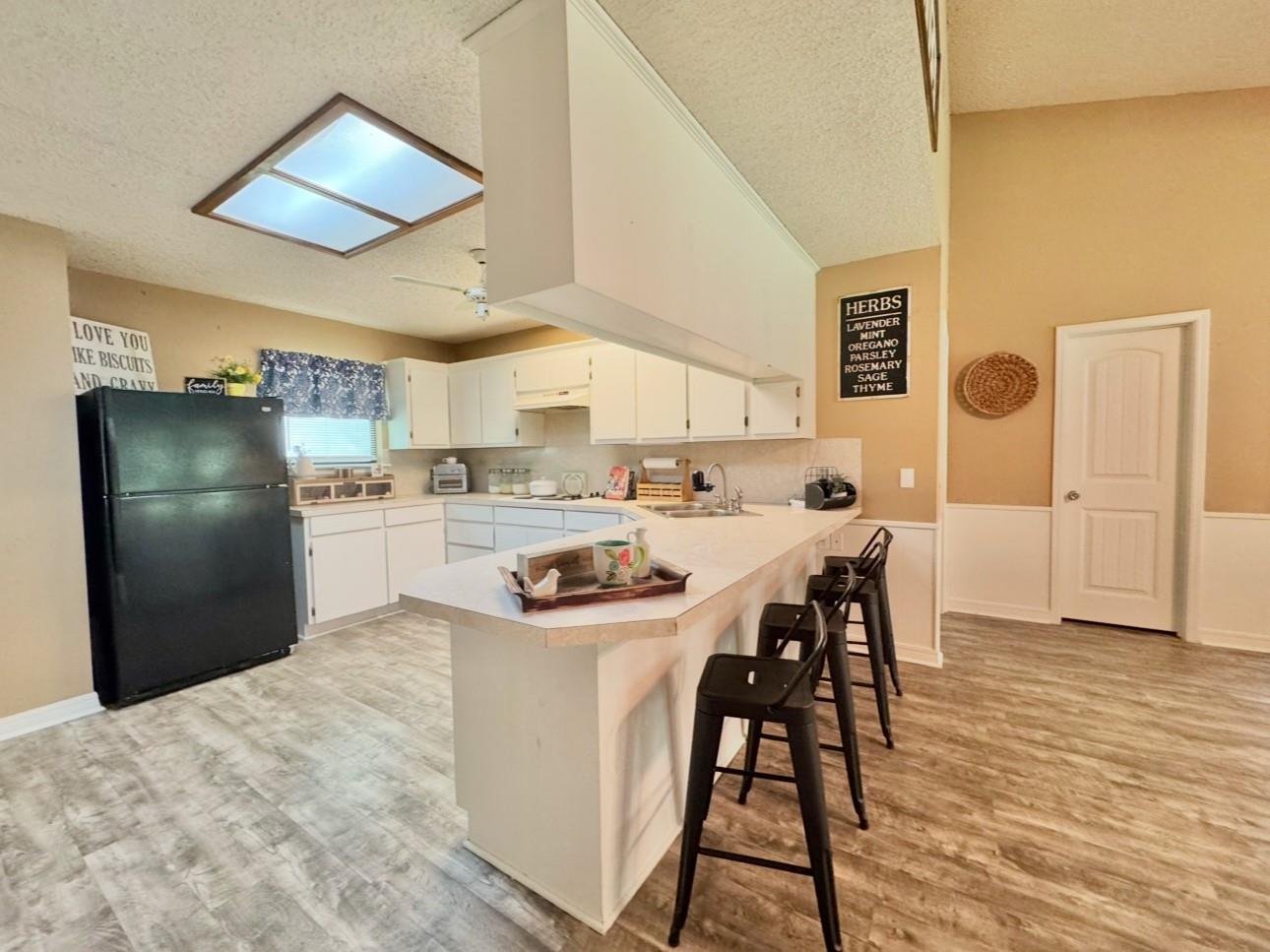 702 Pleasant Grove Rd, Elgin, TX 78621