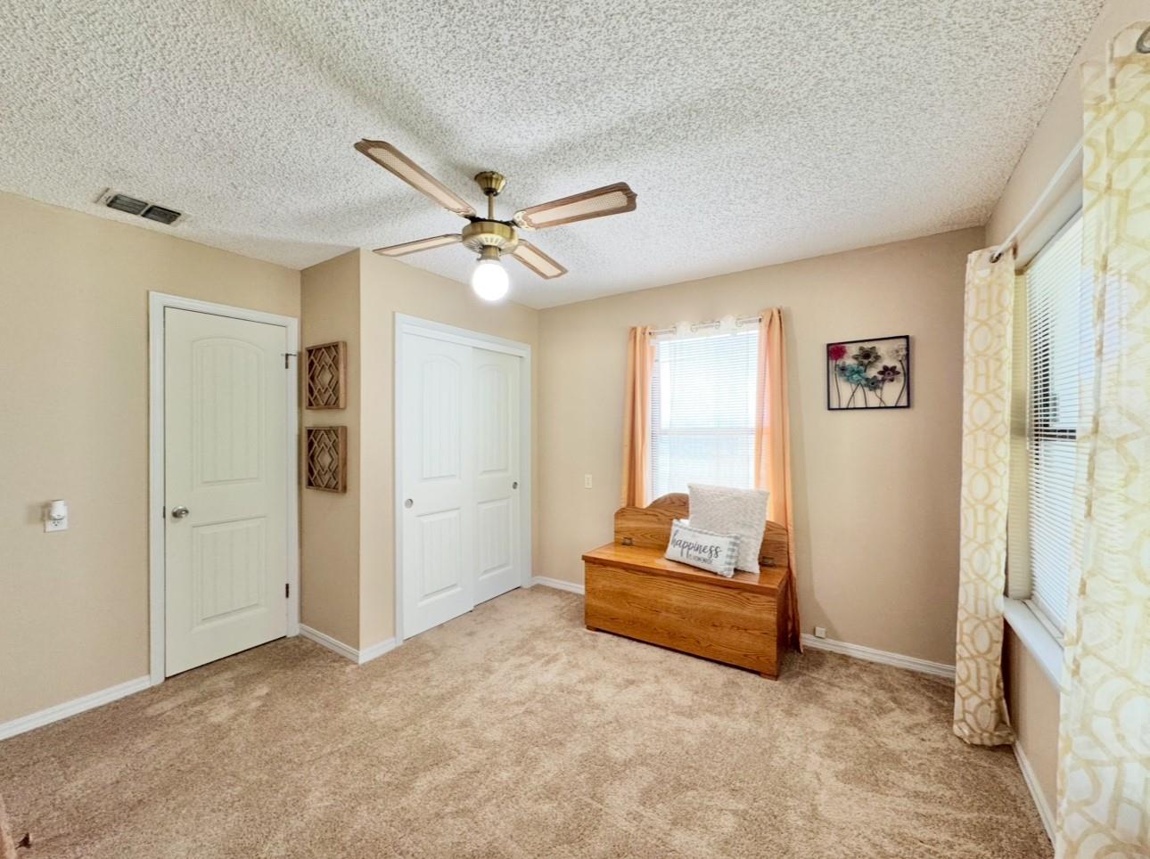 702 Pleasant Grove Rd, Elgin, TX 78621