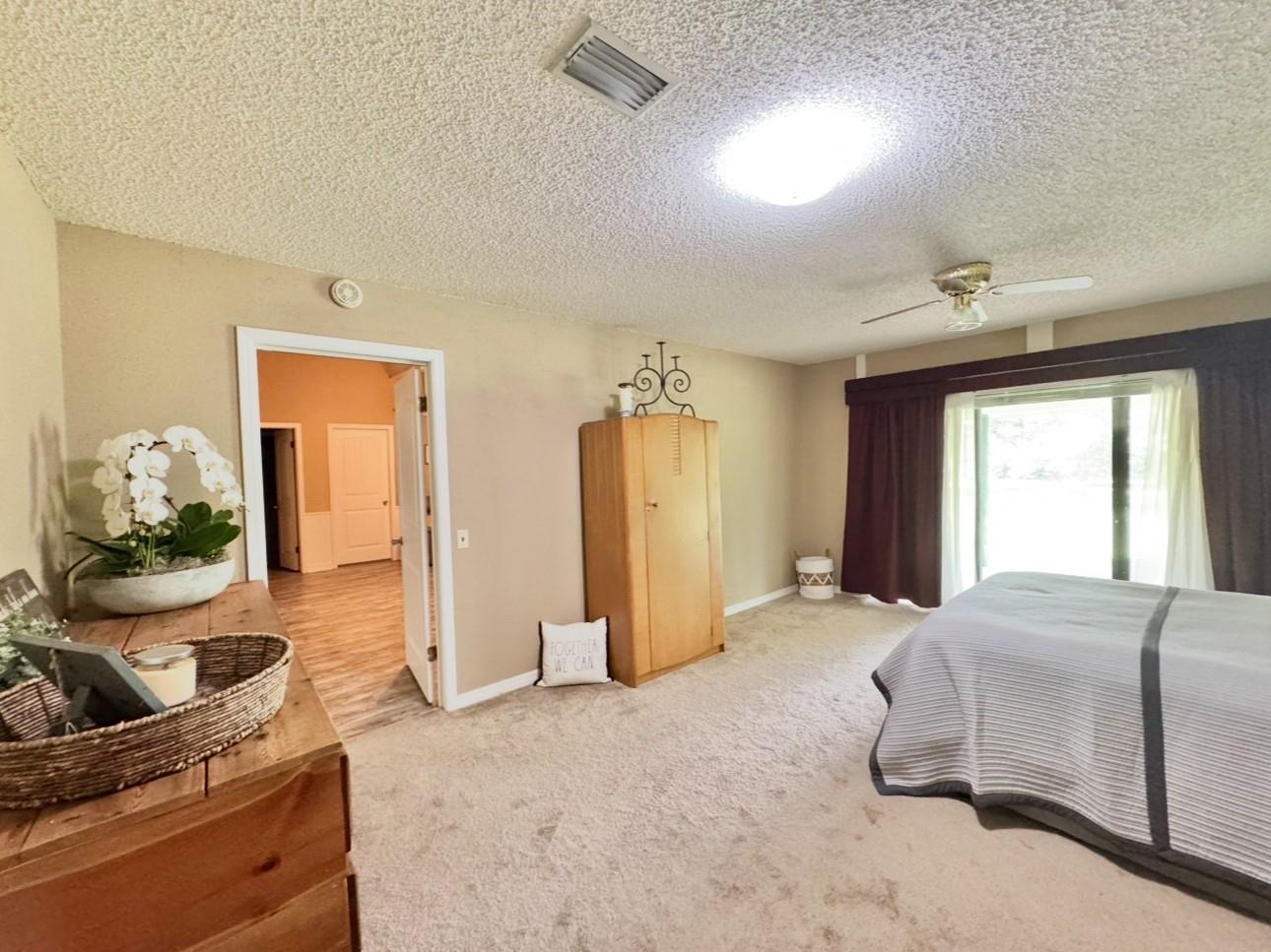 702 Pleasant Grove Rd, Elgin, TX 78621