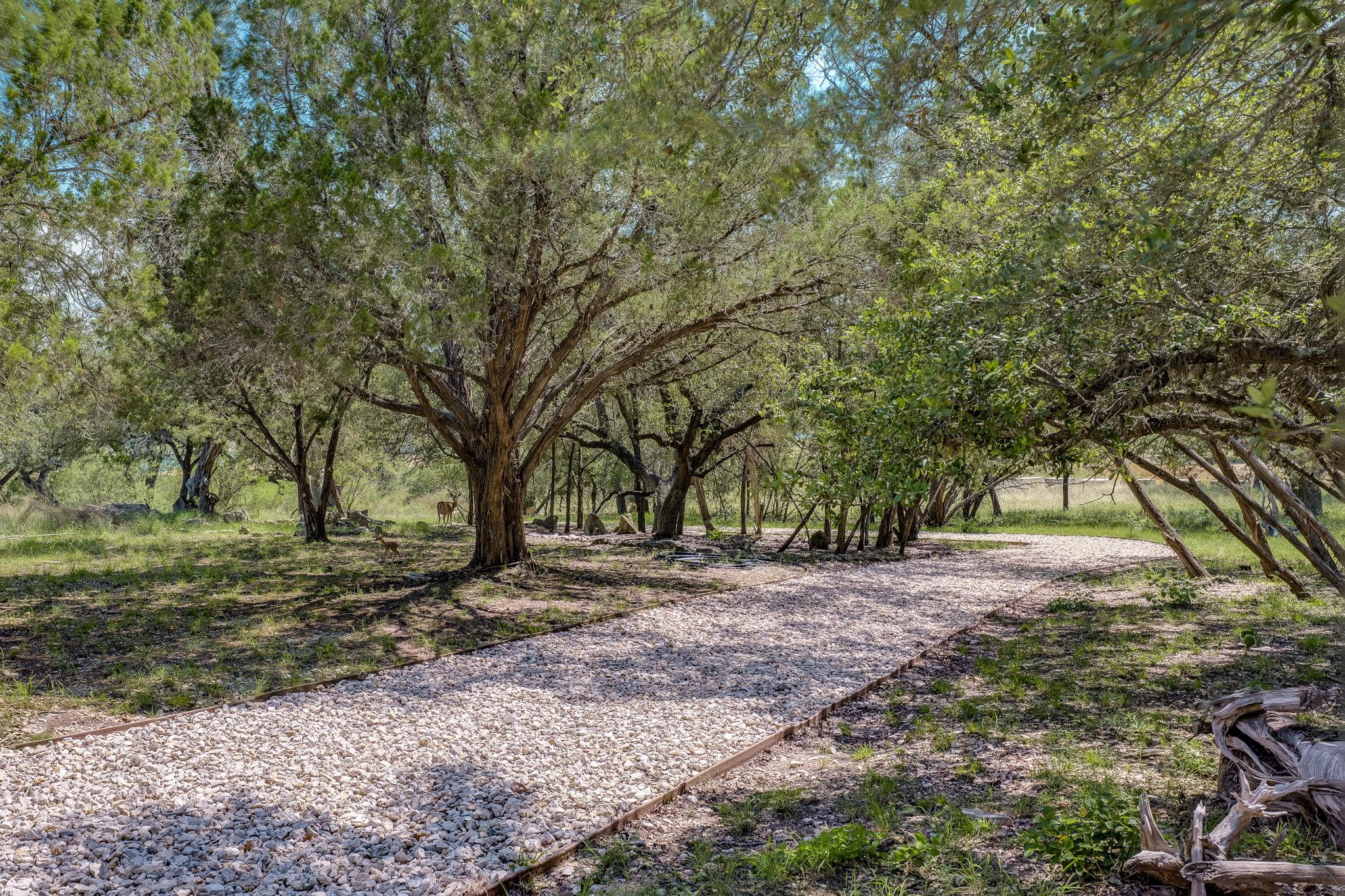 704 Deckhouse Dr, Lago Vista, TX 78645