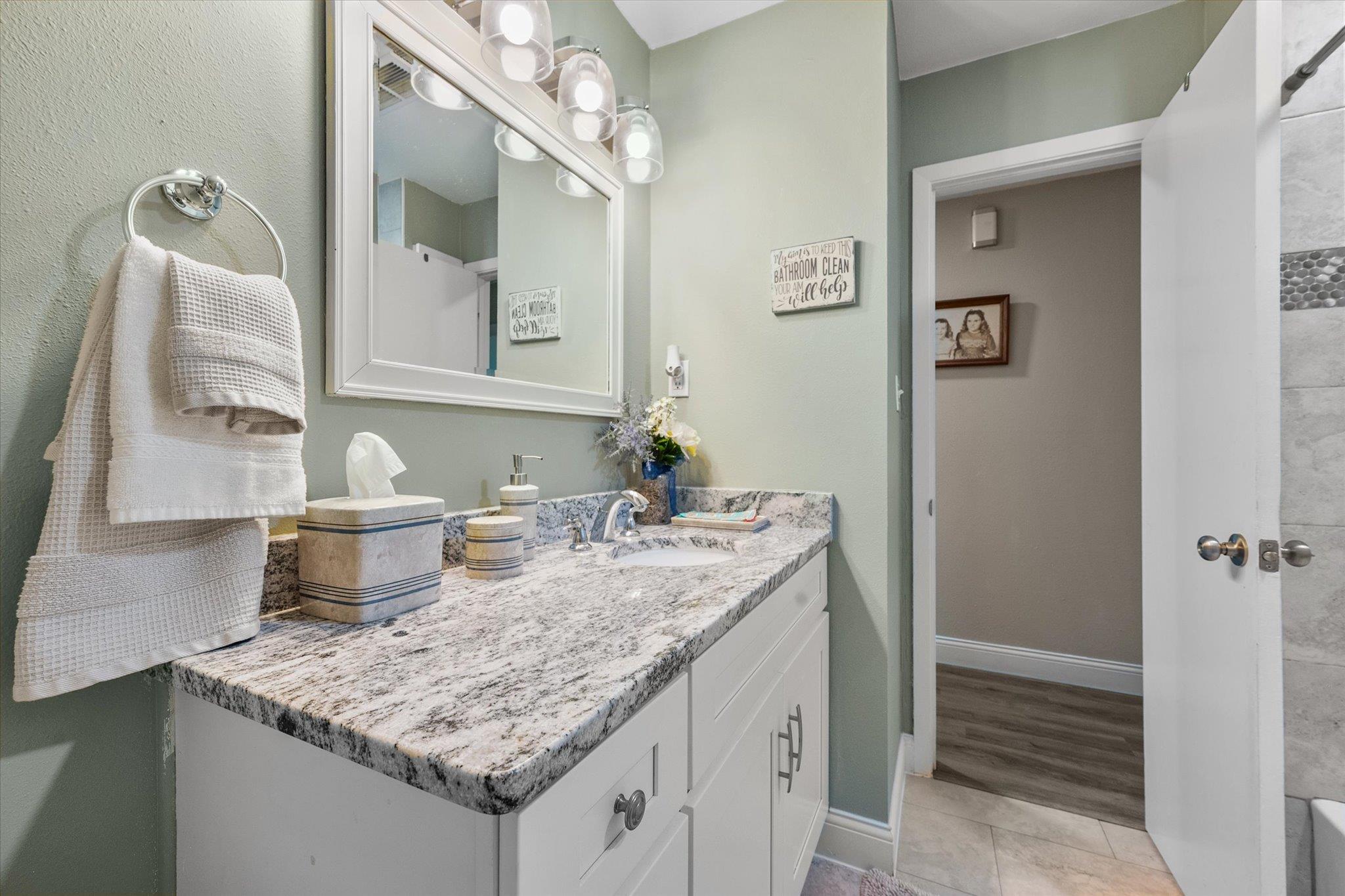 1410 Hummingbird Dr, Hillsboro, TX 76645