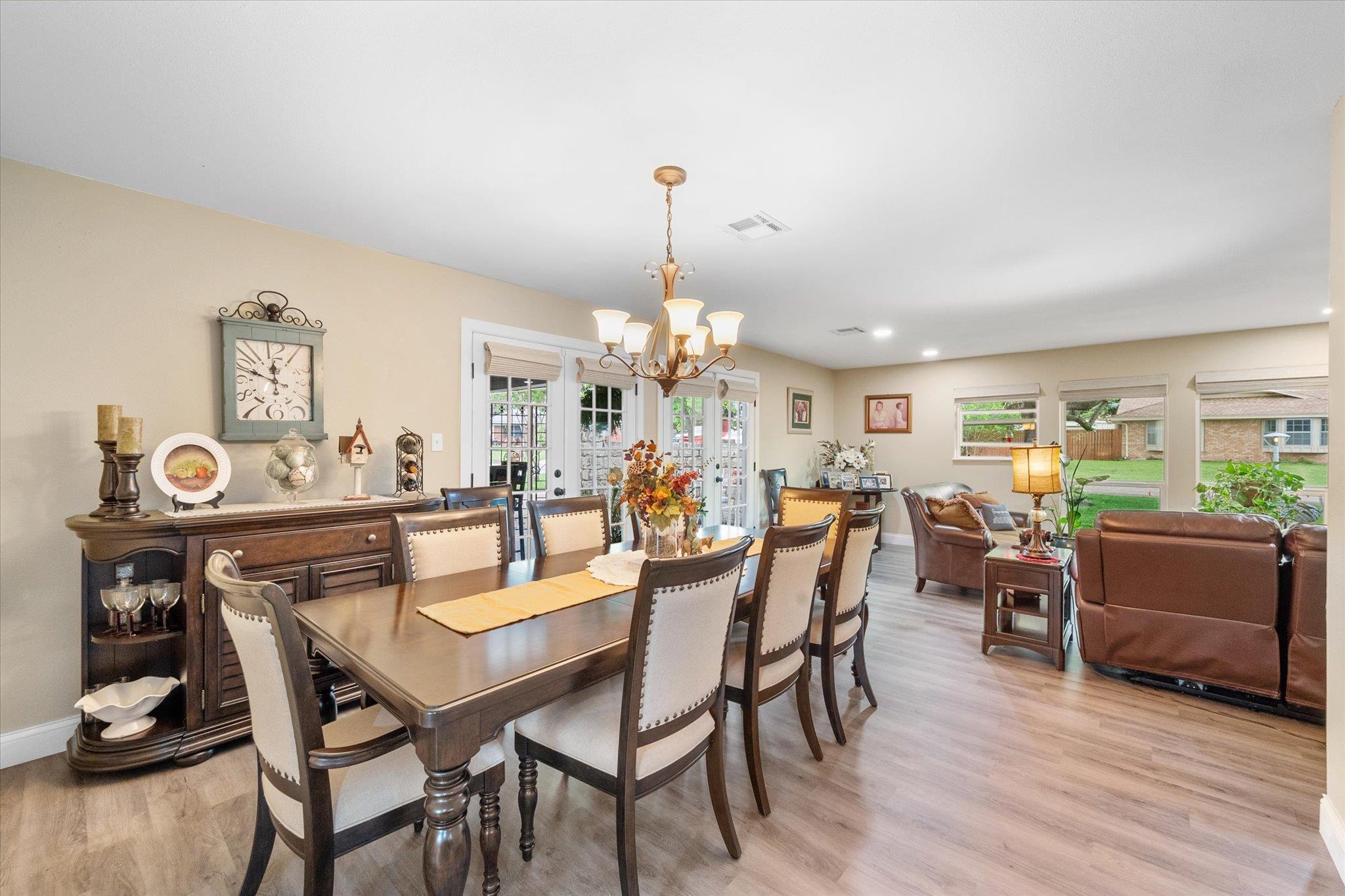 1410 Hummingbird Dr, Hillsboro, TX 76645