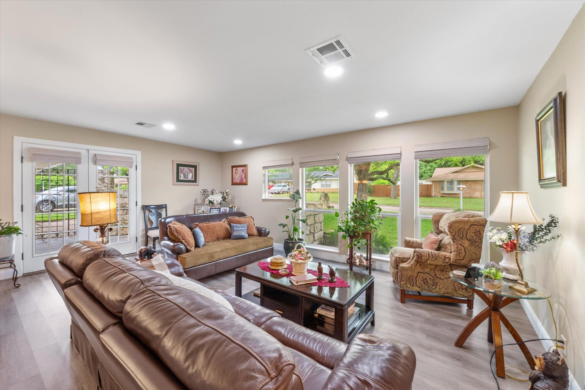 1410 Hummingbird Dr, Hillsboro, TX 76645