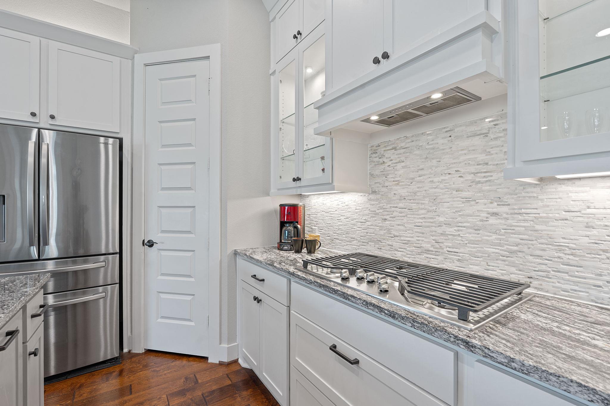 164 Mary Cornelia Cv, Buda, TX 78610