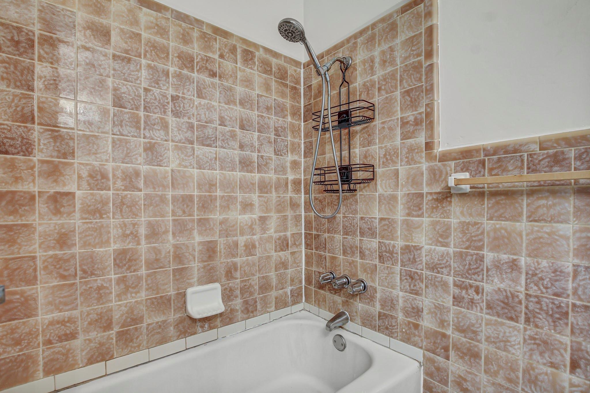 908 Hollybluff St, Austin, TX 78753