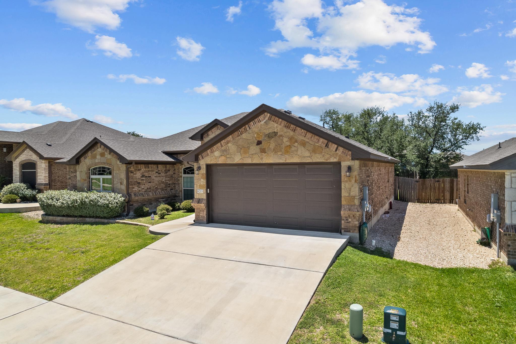 8213 Wellcrest Dr, Killeen, TX 76542