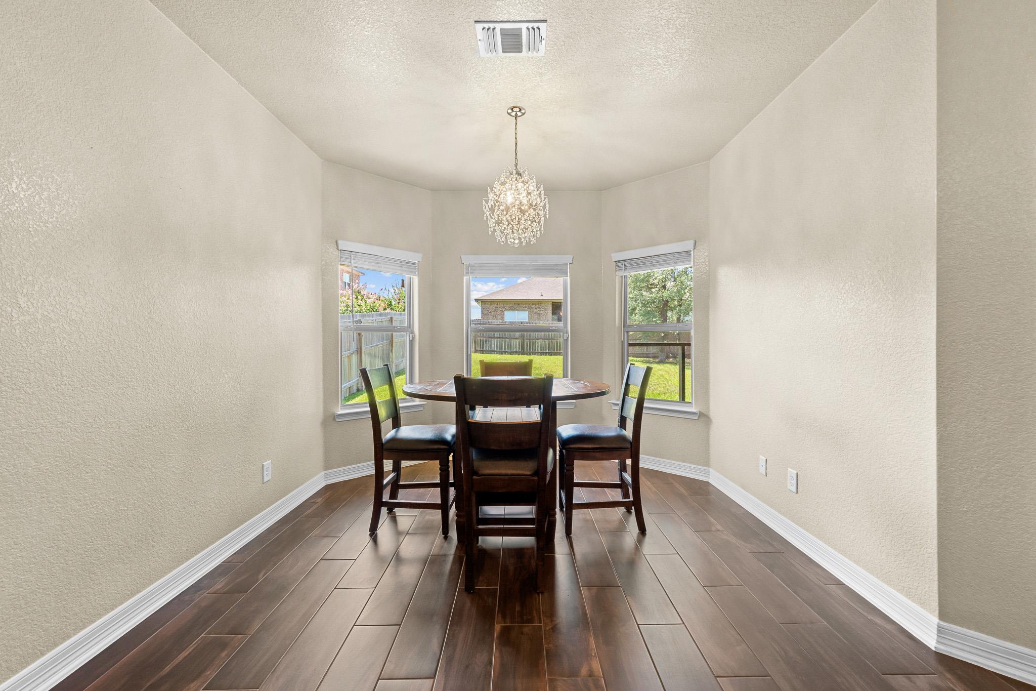 8213 Wellcrest Dr, Killeen, TX 76542