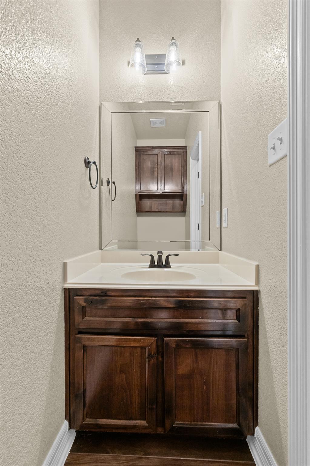 8213 Wellcrest Dr, Killeen, TX 76542